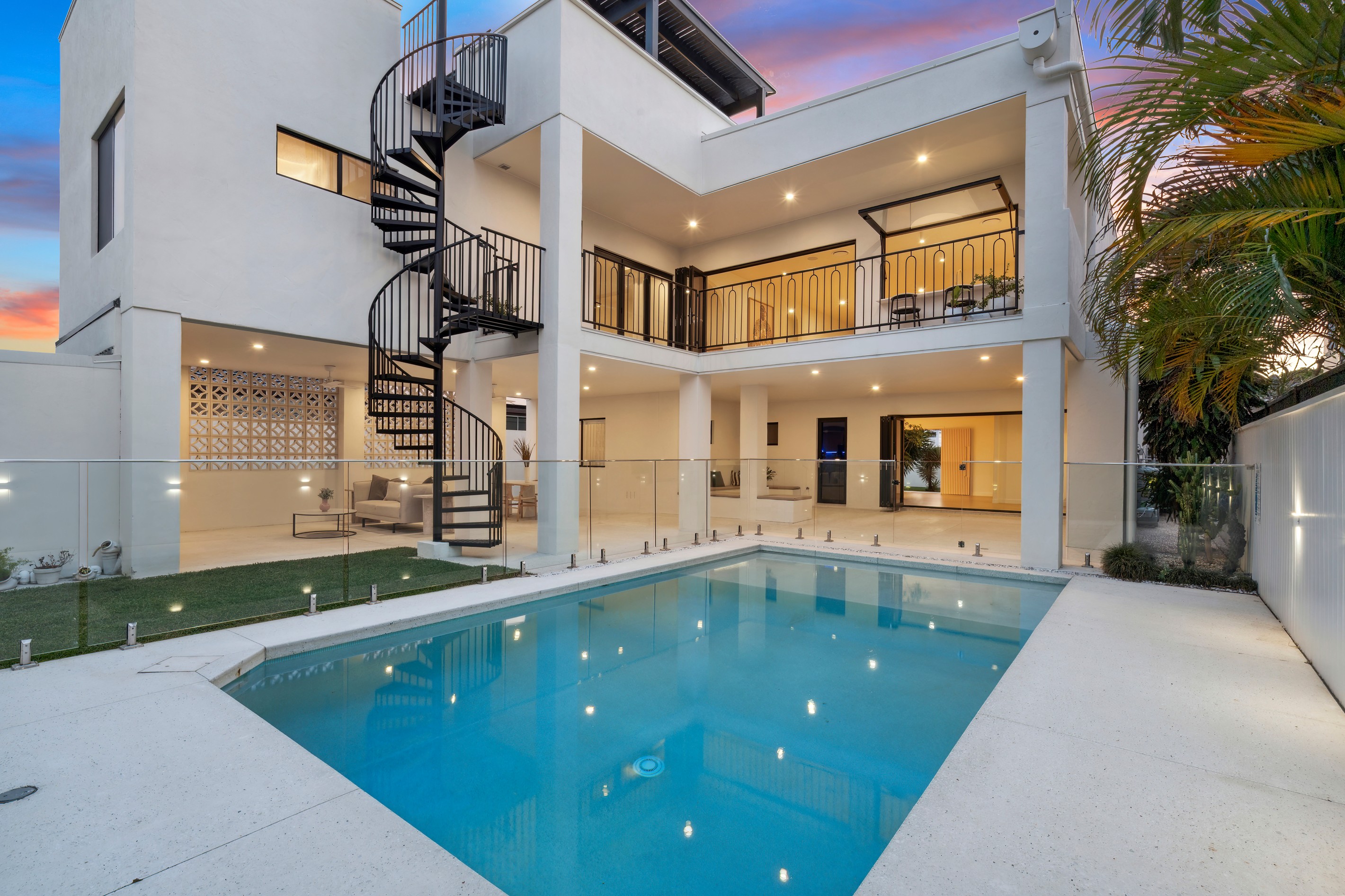 15 Richmond Avenue, Bundall, QLD 4217