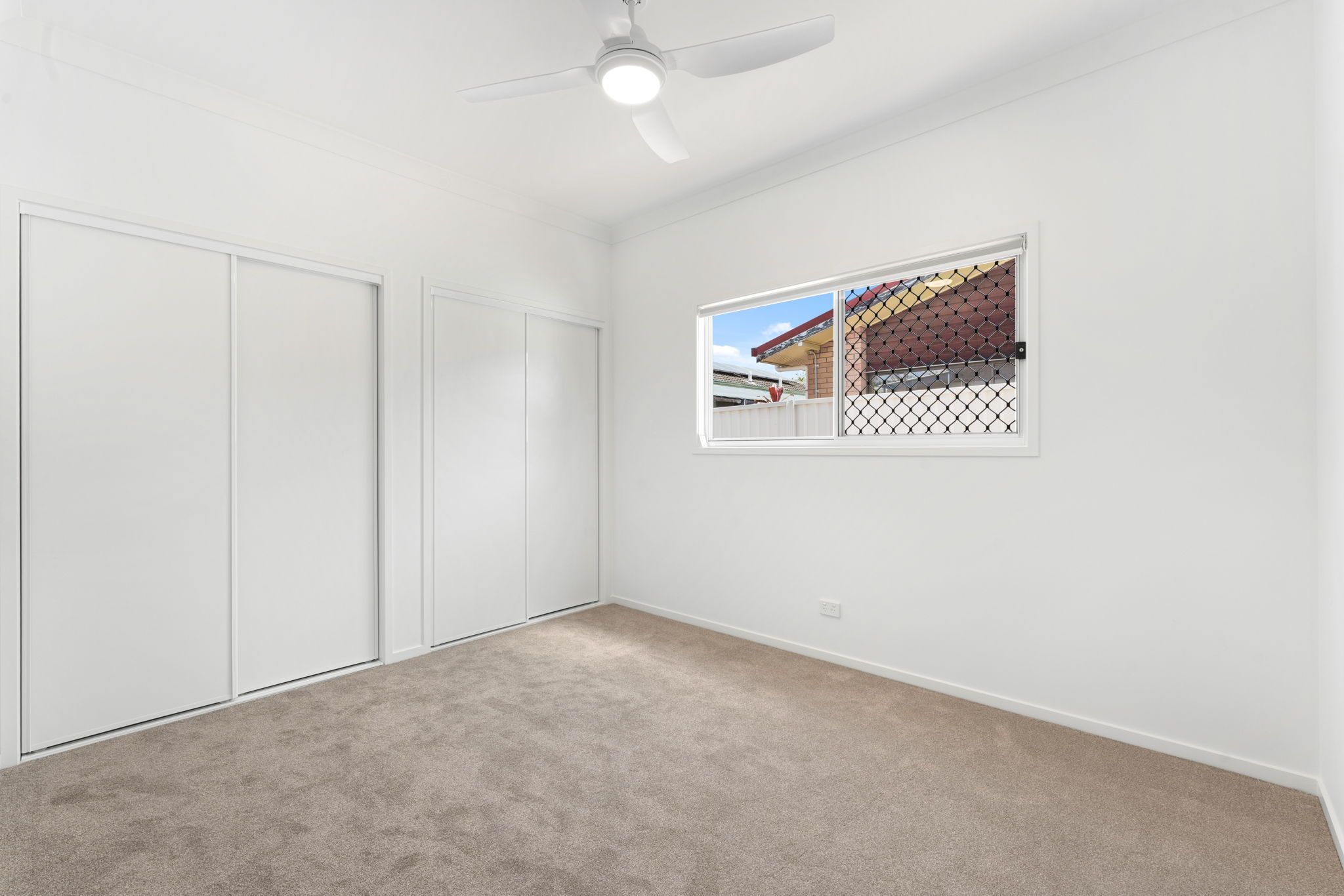 8B Woodview Street — photo 12 of 16