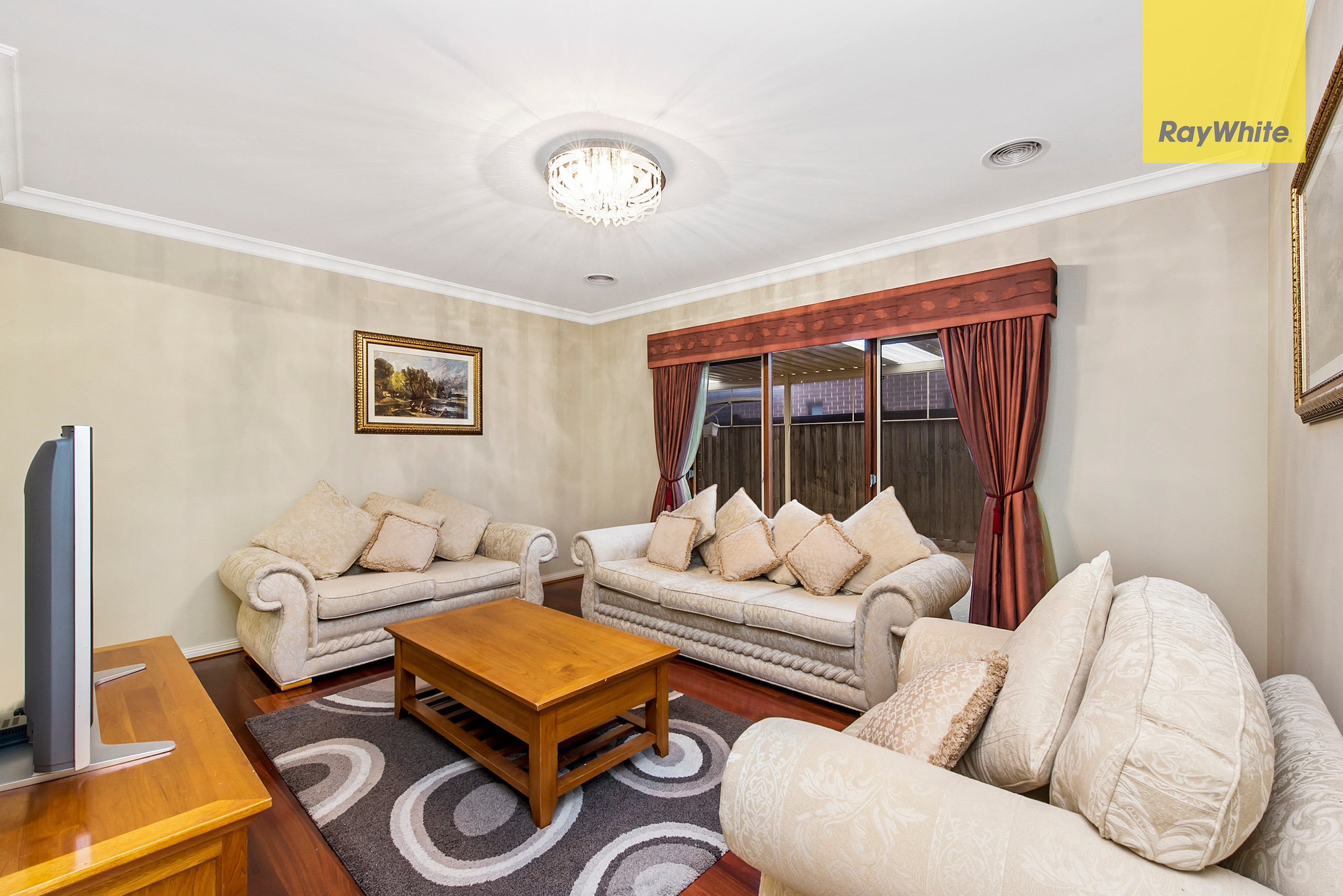 16 The Esplanade, Taylors Hill, VIC 3037