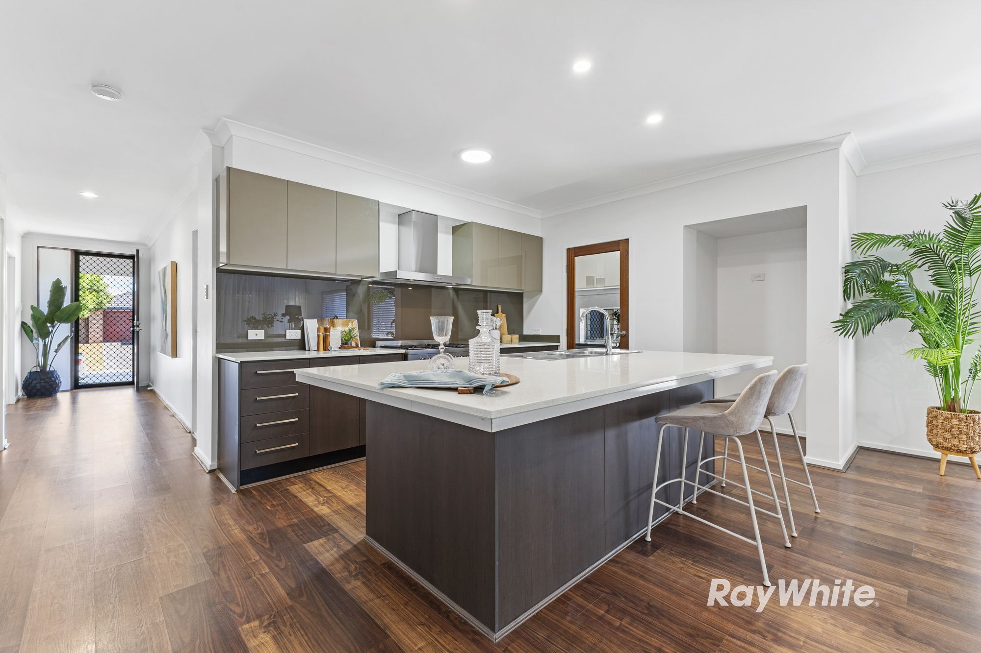18 Bellenden Street — photo 5 of 26