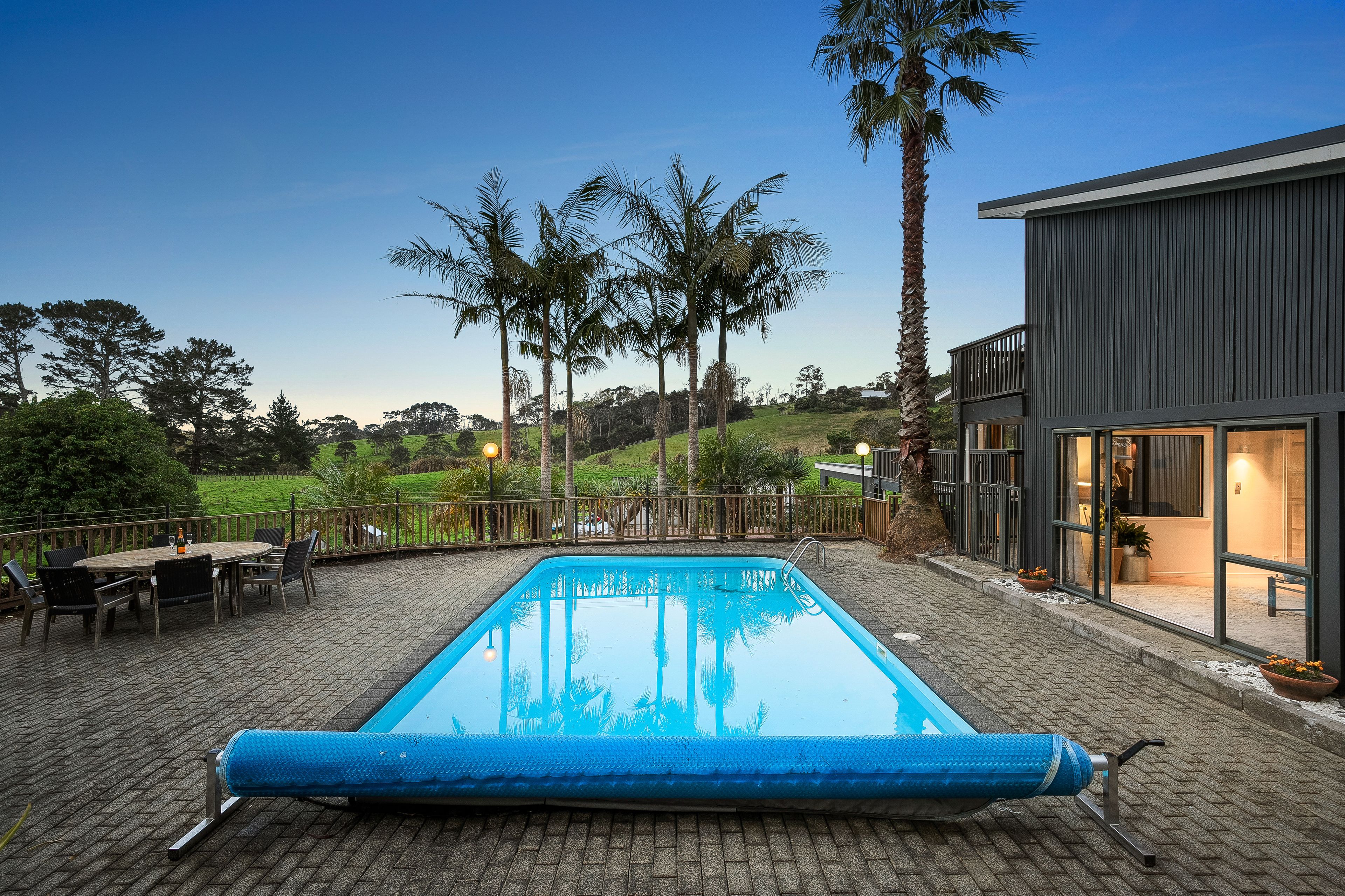 197 Forest Hill Road, Waiatarua, Waitakere City