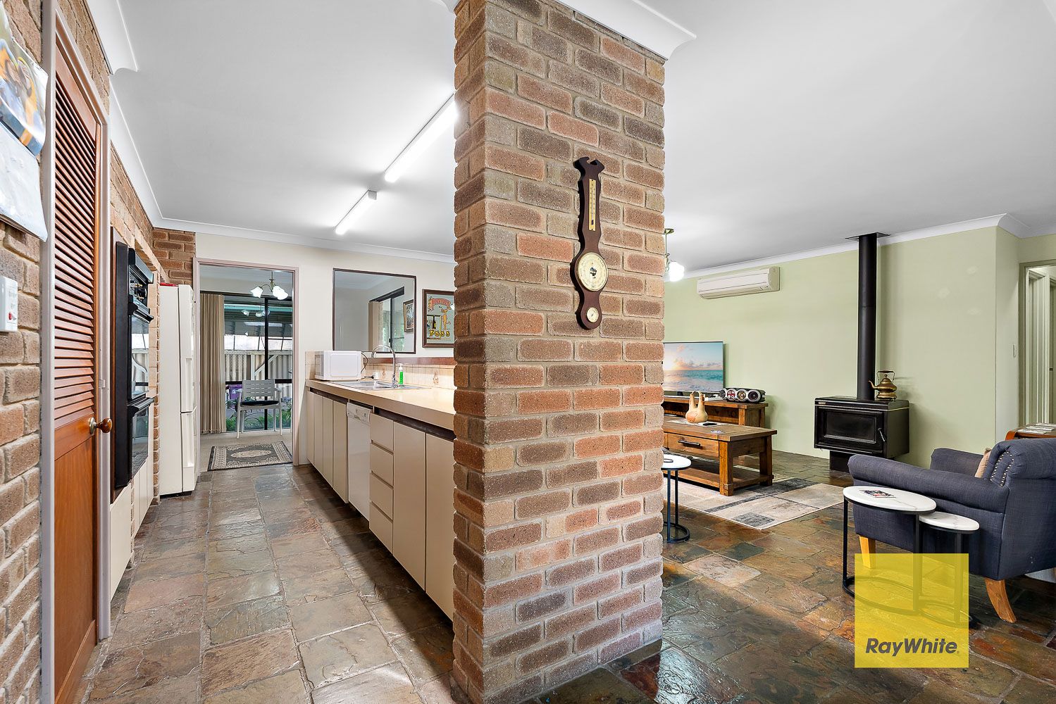 22 Wateredge Road — photo 9 of 19