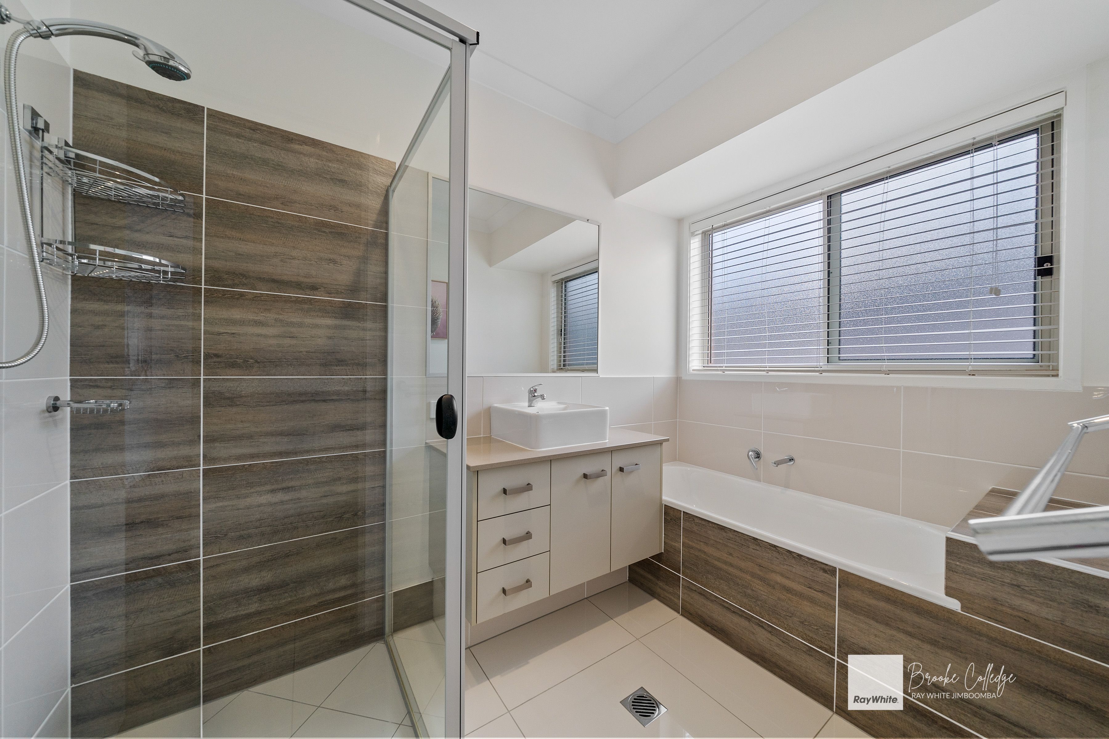 7 Birdwing Crescent — photo 17 of 28