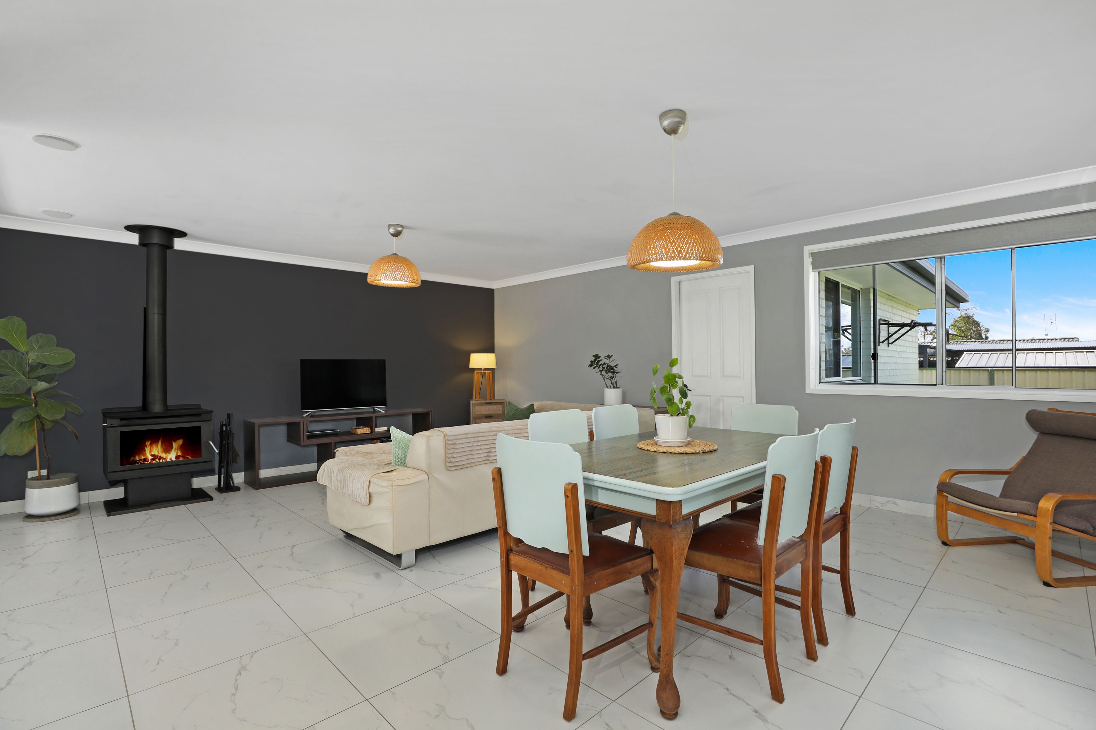 8 James Street, Hill Top, NSW 2575