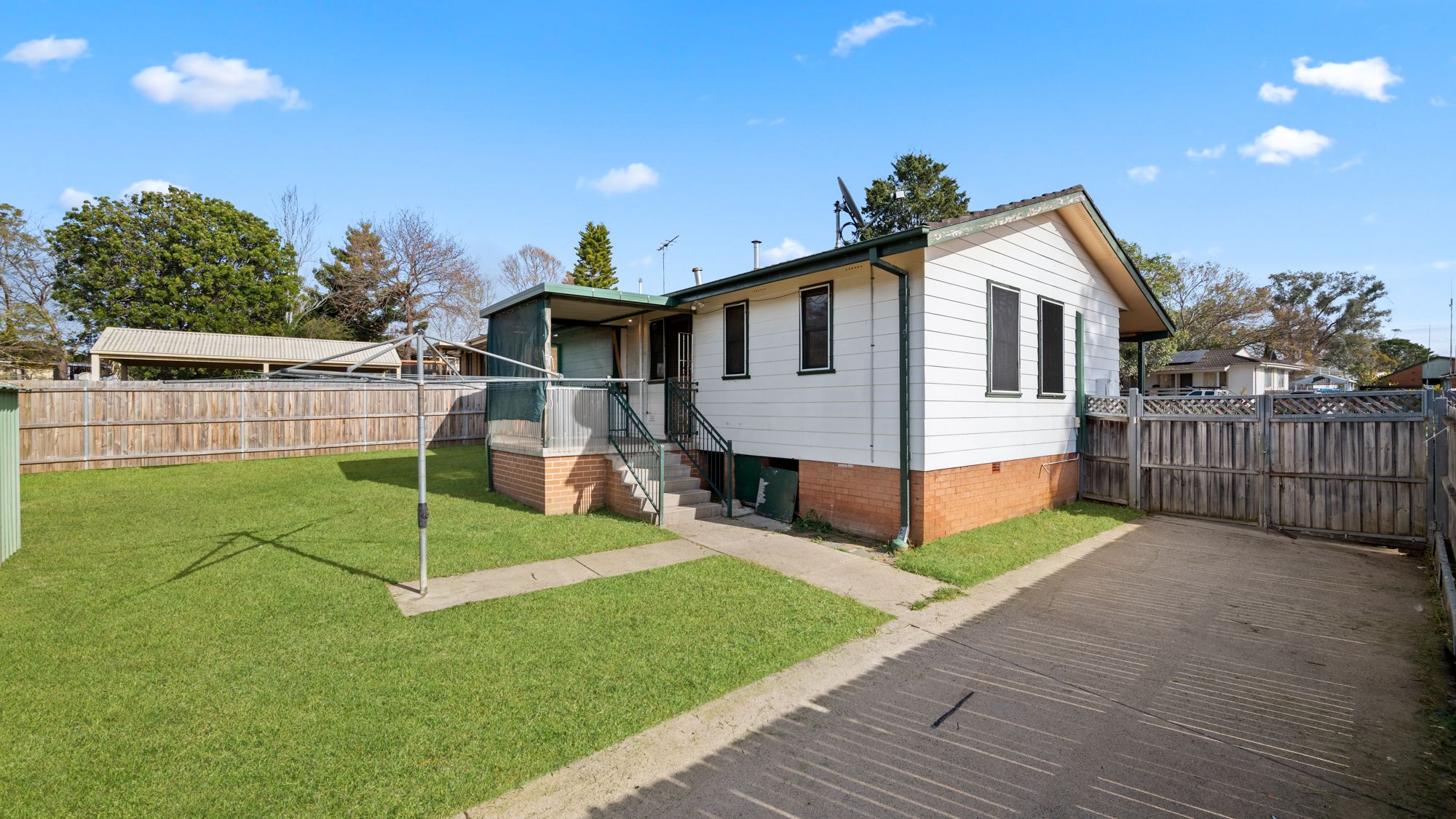 262 Riverside Drive, Airds, NSW 2560