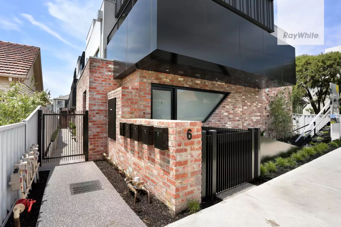 3/6 Walker Street — photo 13 of 14