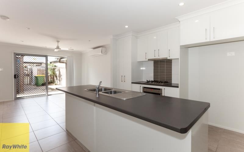 2/50 Lamington Drive, Redbank Plains, QLD 4301