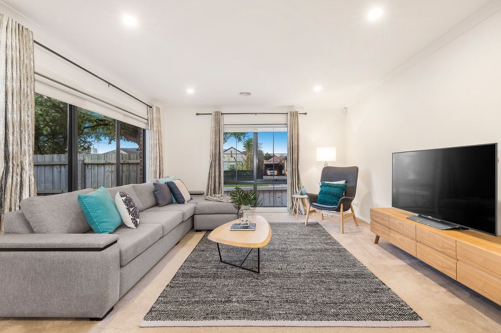 13 Tara Grove, Carnegie, VIC 3163