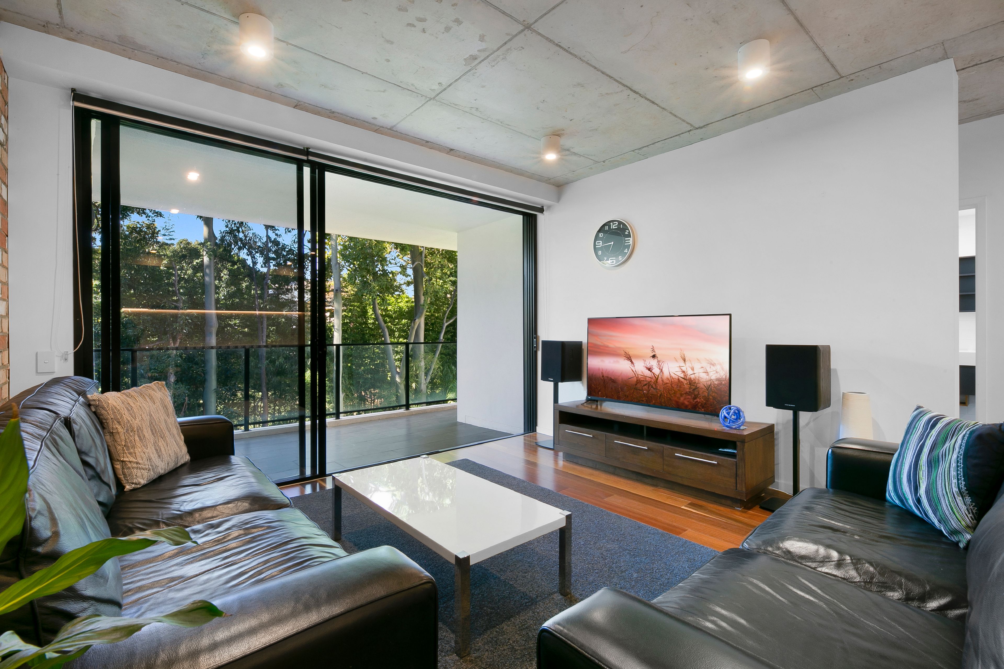 320/1 Hart Street, Ashmore, QLD 4214