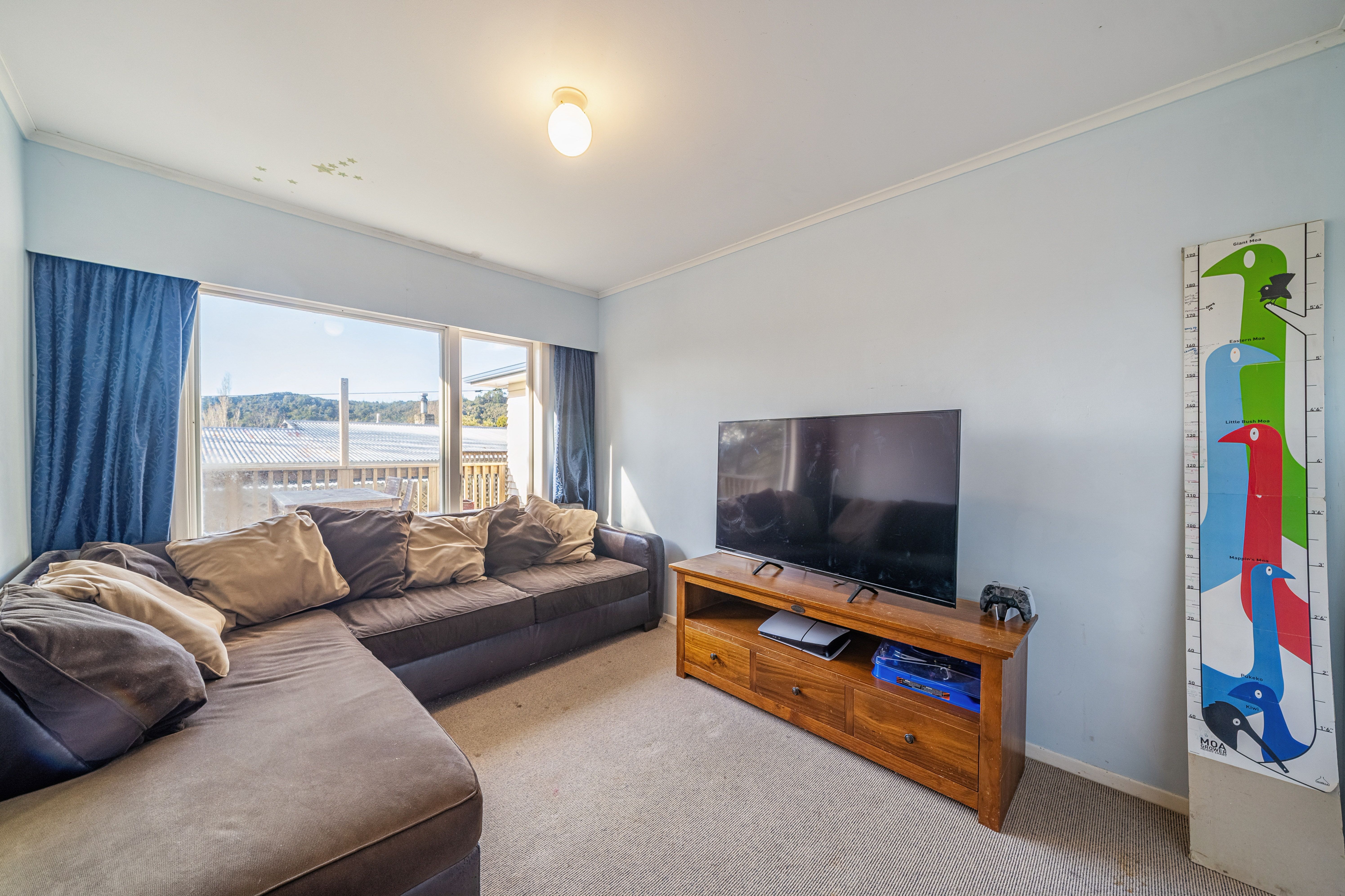 Photo 14 of 15 Winchester Avenue, Pinehaven, Upper Hutt
