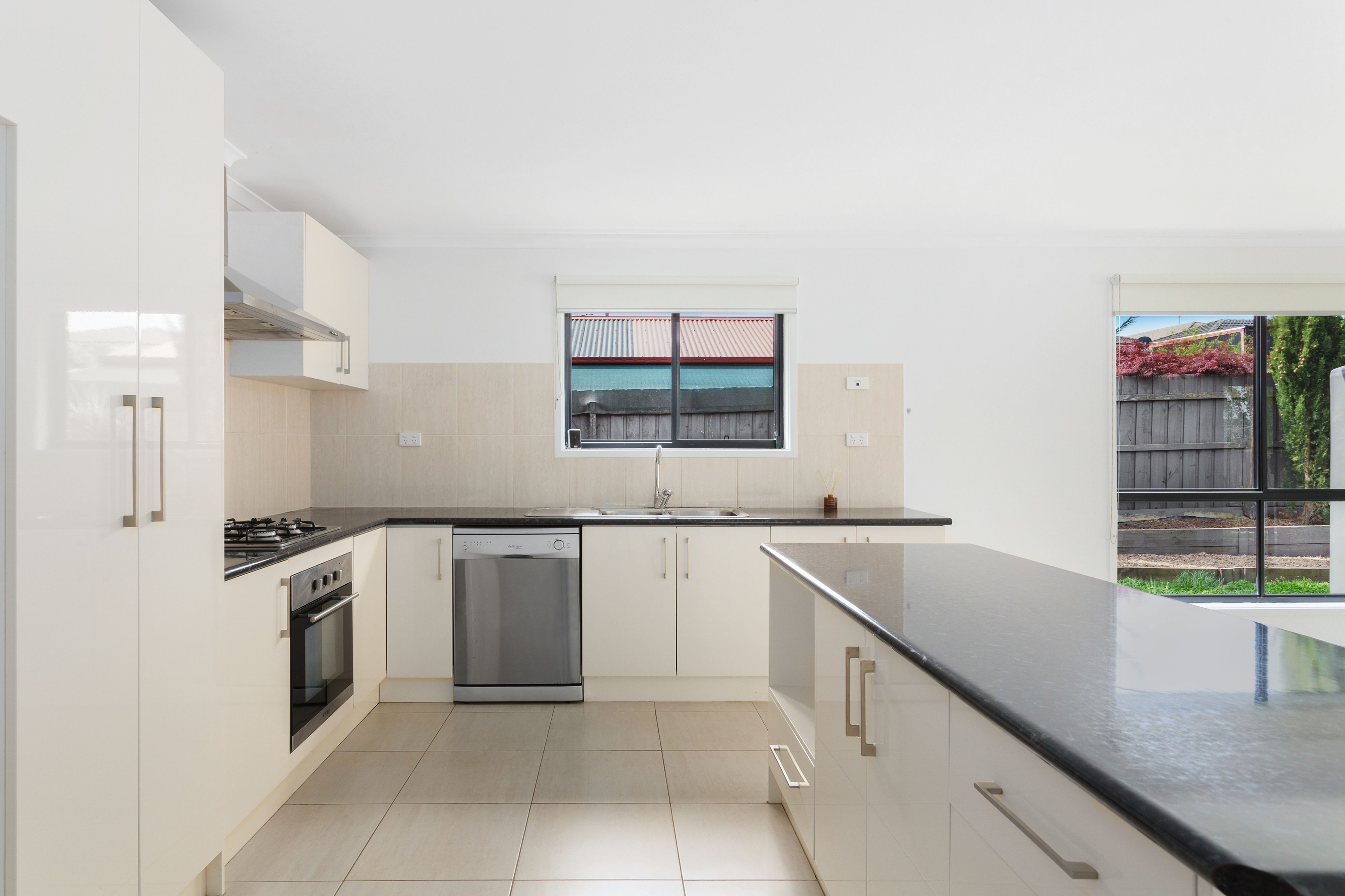 4 Ayesha Rise, Pakenham, VIC 3810