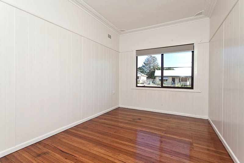30 Devonshire Crescent, Oak Flats, NSW 2529