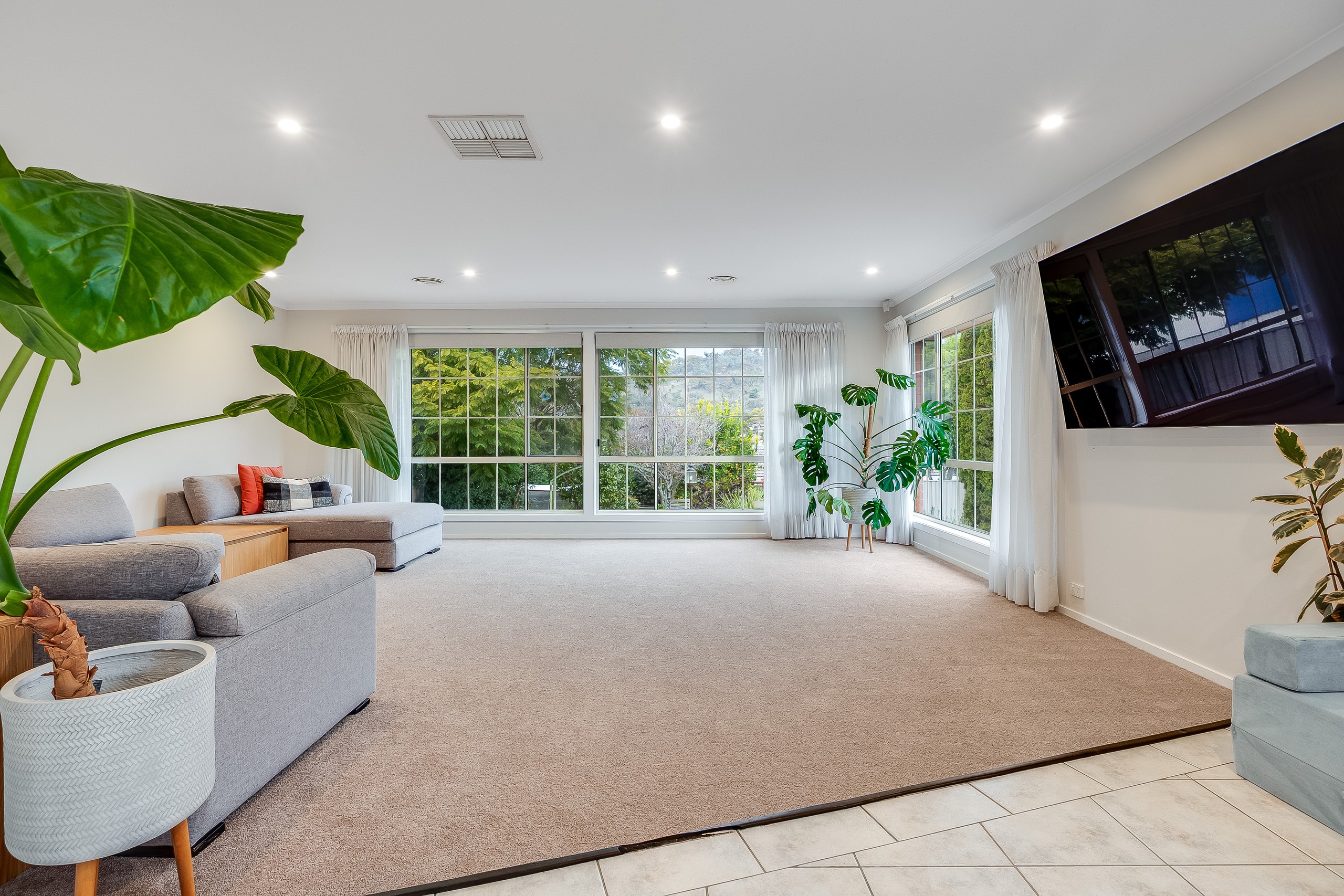 32 Falcon Circuit, West Wodonga, VIC 3690