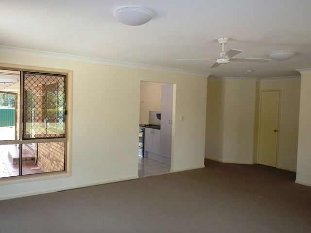 77 Chisholm Road, Carrara, QLD 4211