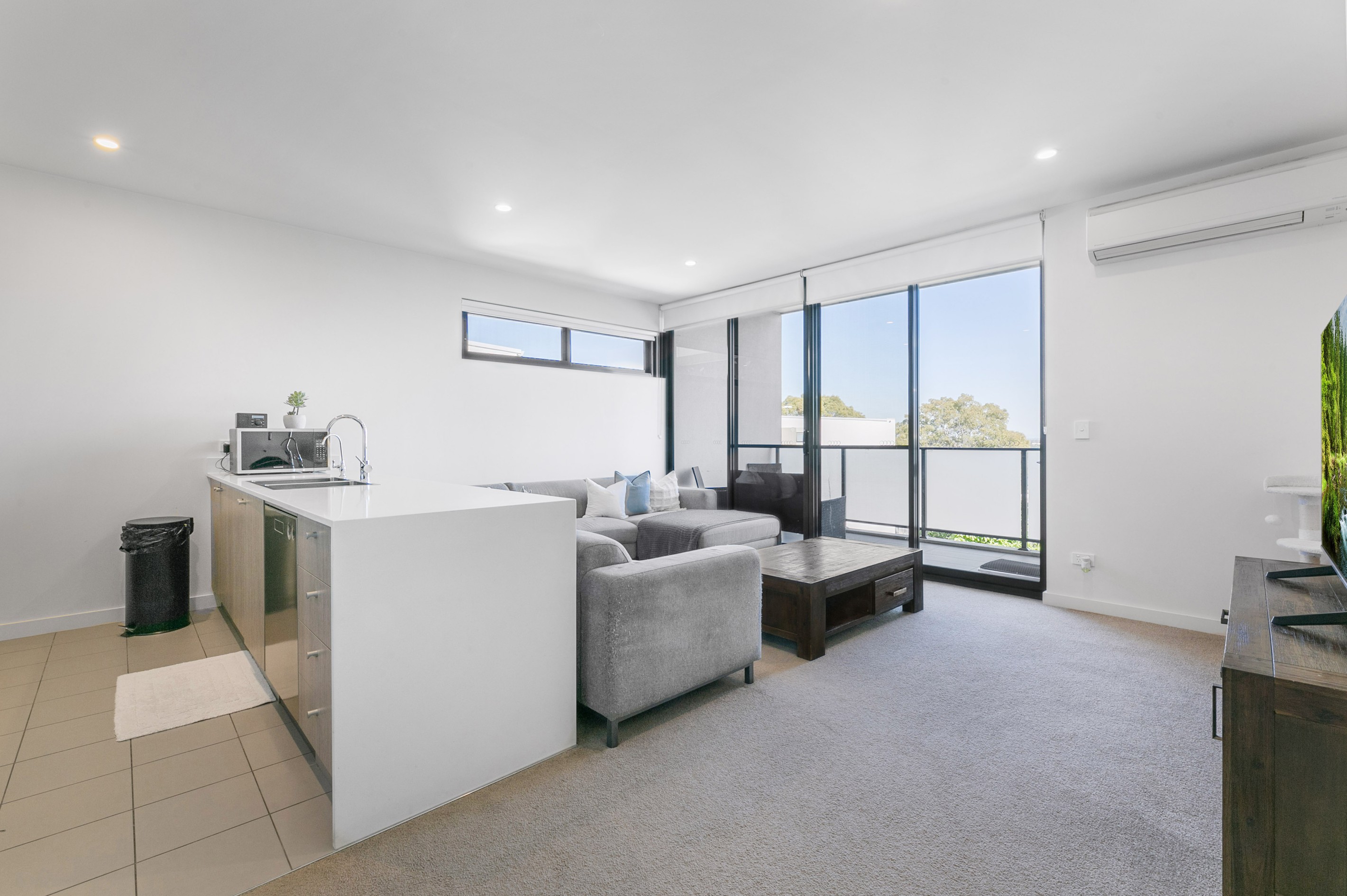 C305/17 Hanna Street, Potts Hill, NSW 2143