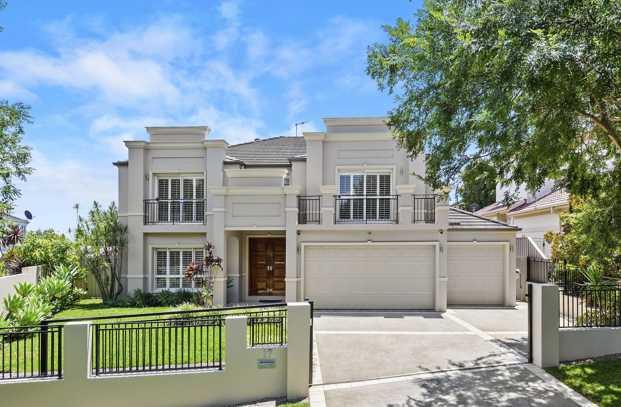 17 Pipersbrook Crescent, Bella Vista NSW 2153