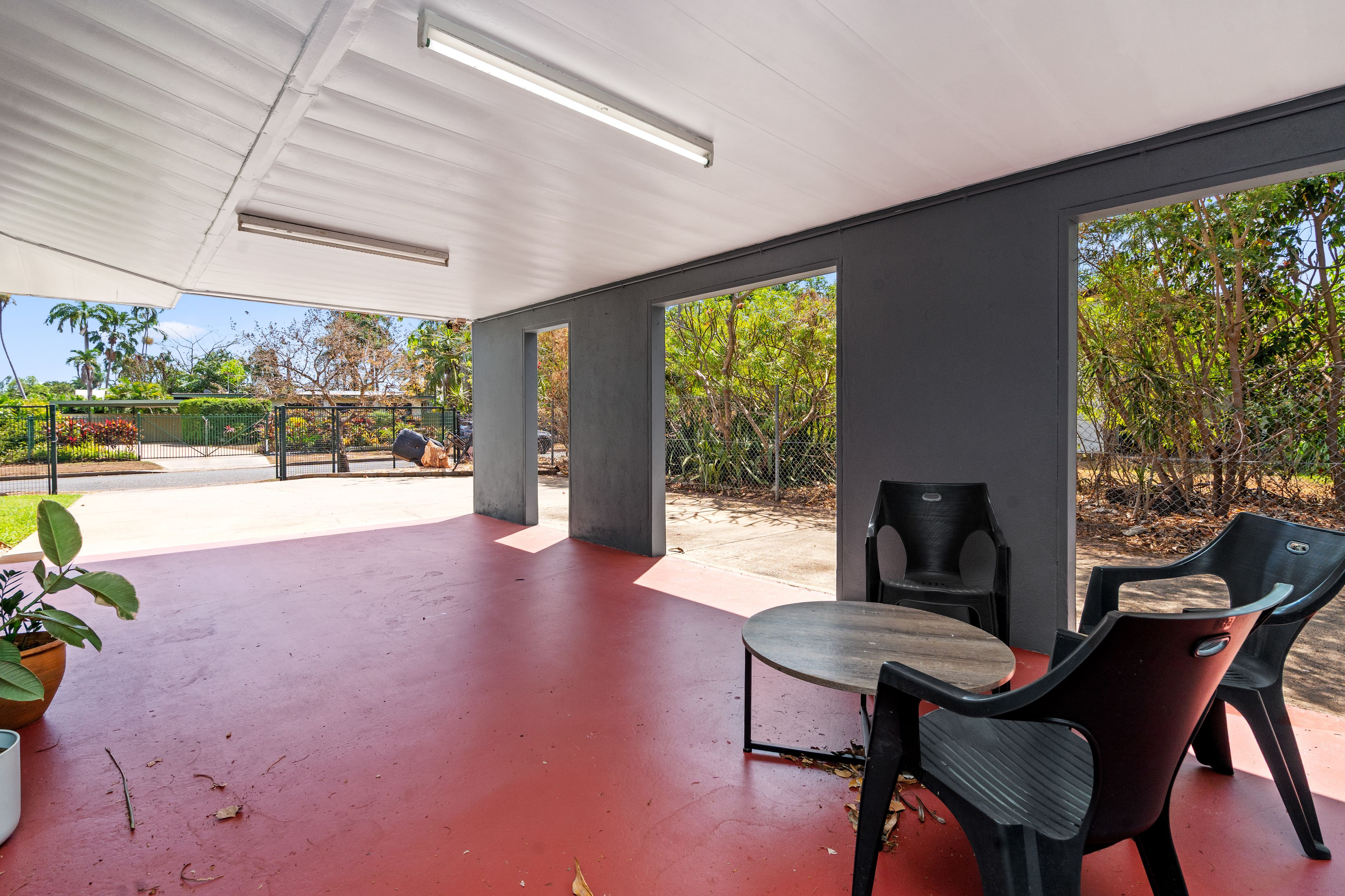 17 Tennison Crescent — photo 16 of 16