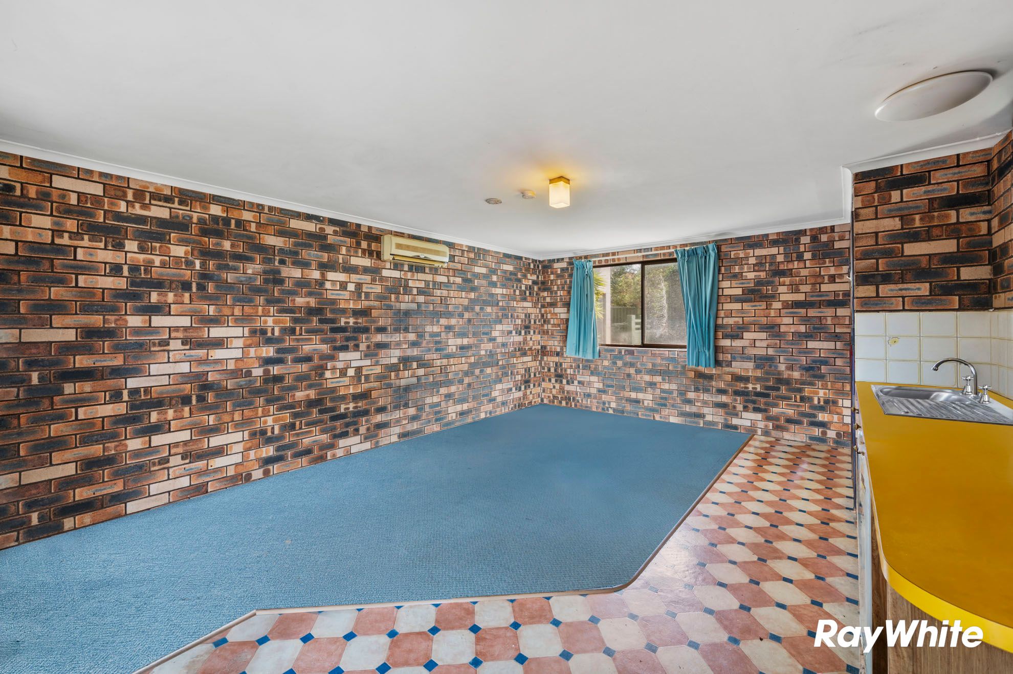 12-15/54 Beach Road — photo 6 of 26
