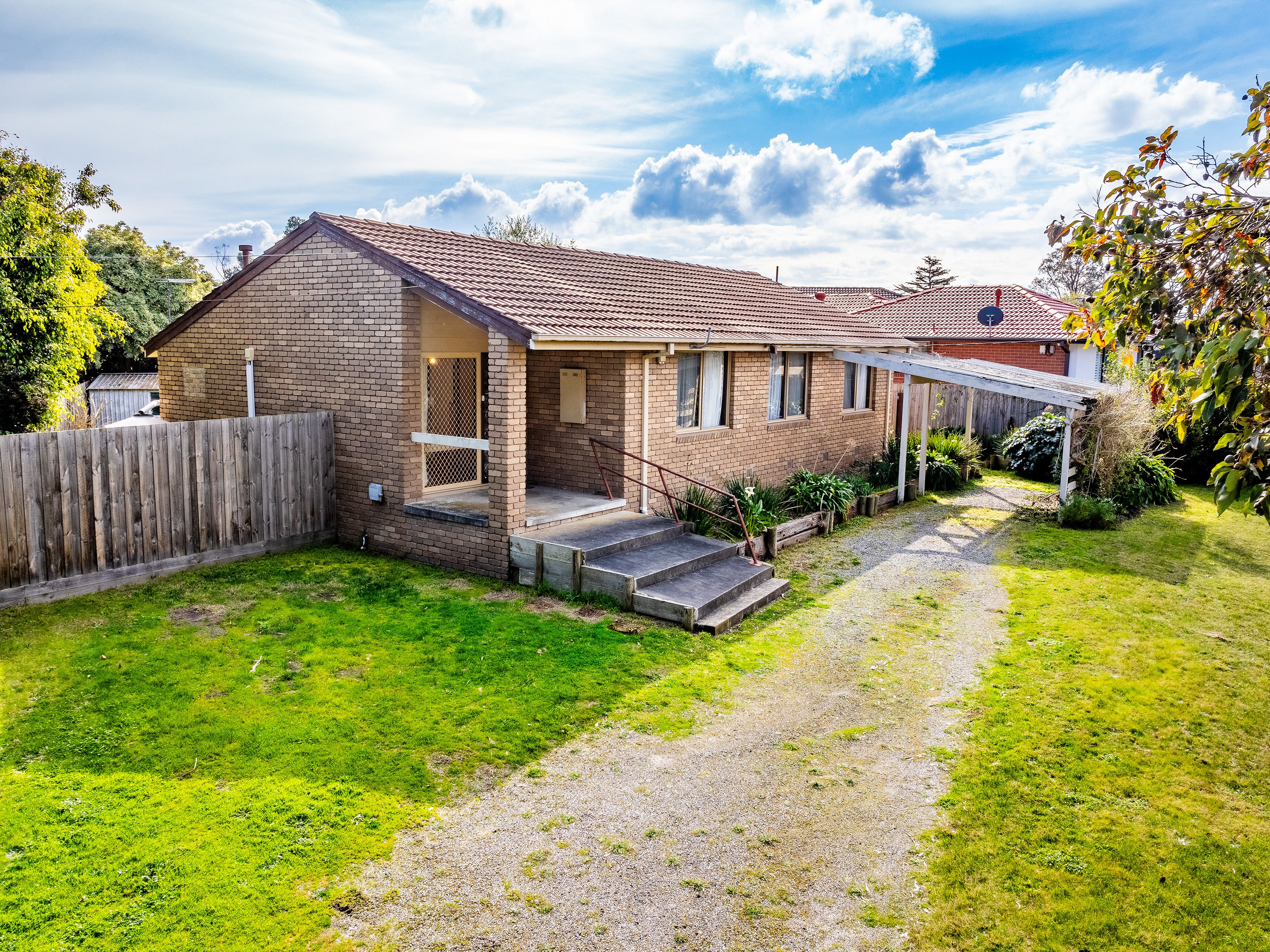 11 Dunbar Avenue, Cranbourne VIC 3977