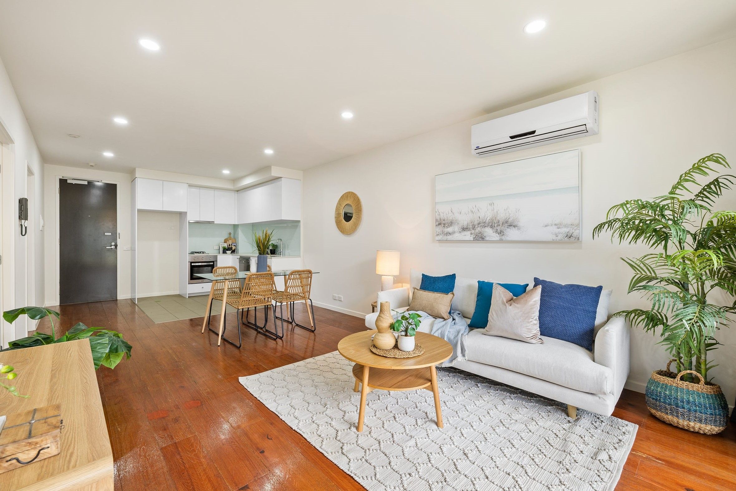 208/154 Elgar Road, Box Hill South, VIC 3128