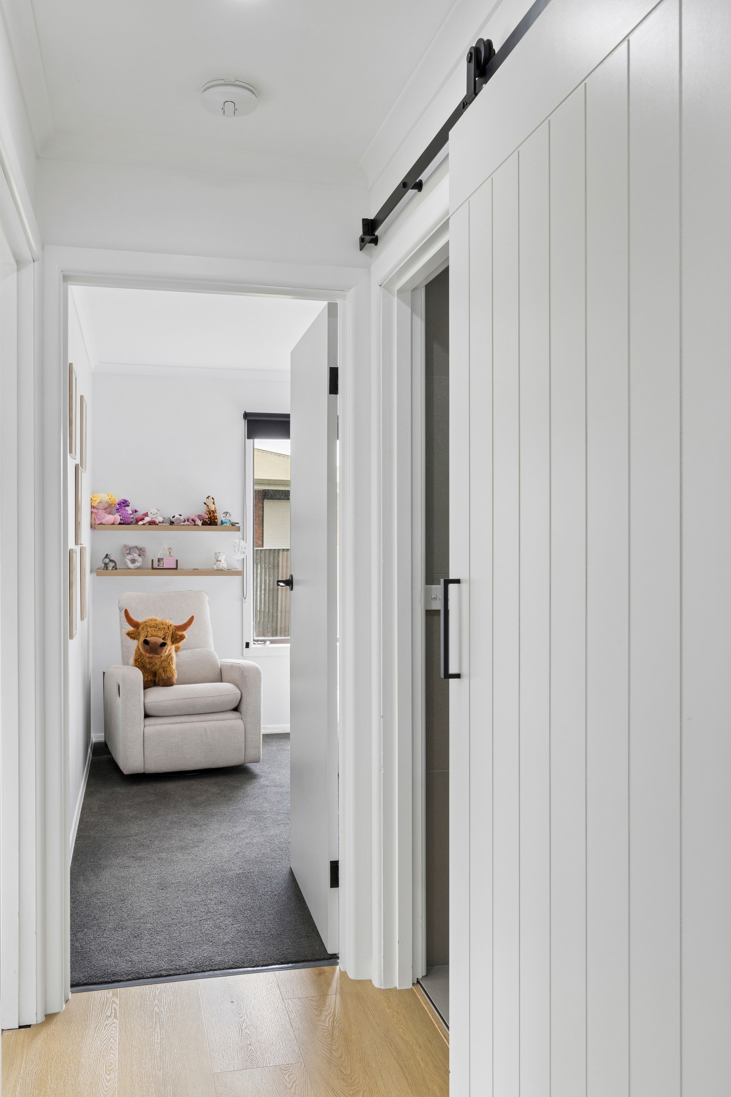 21 Mitchell Street — photo 8 of 12