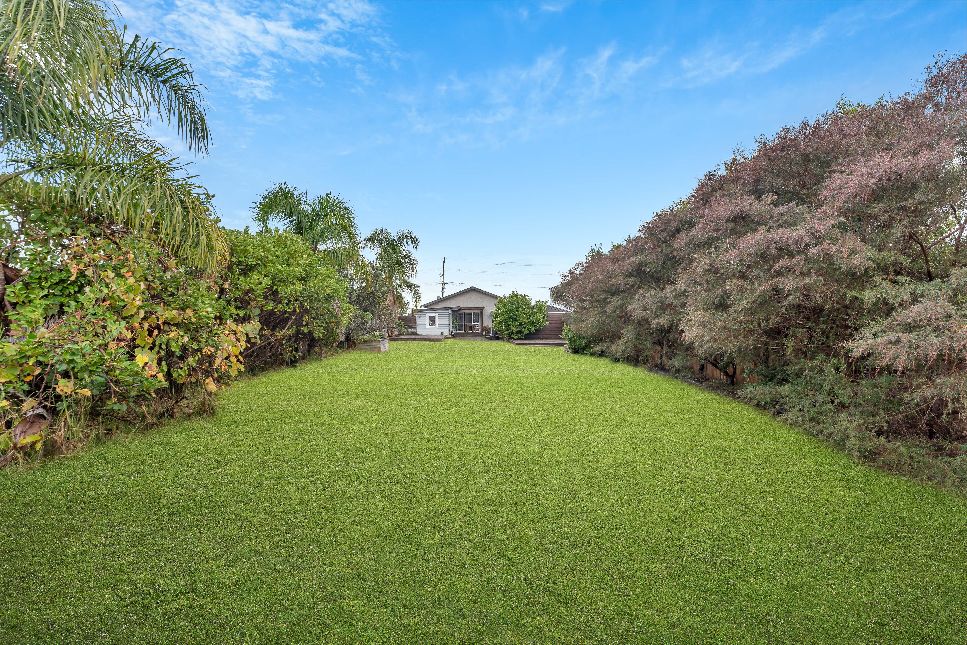 84 Eversleigh Road, Belmont, North Shore City
