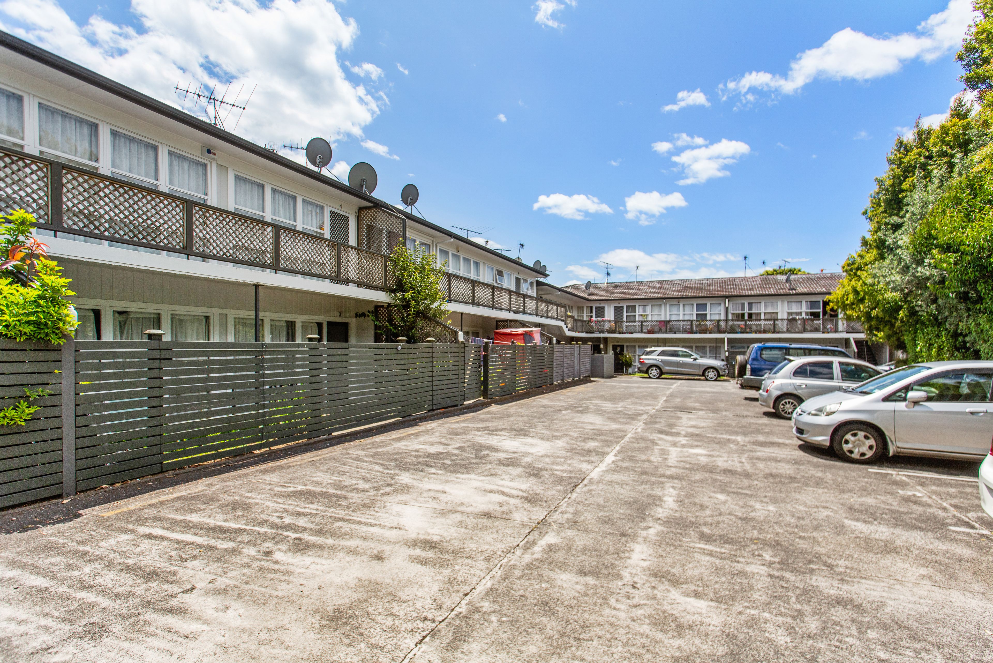 12/11 Tawera Road, Greenlane, Auckland City