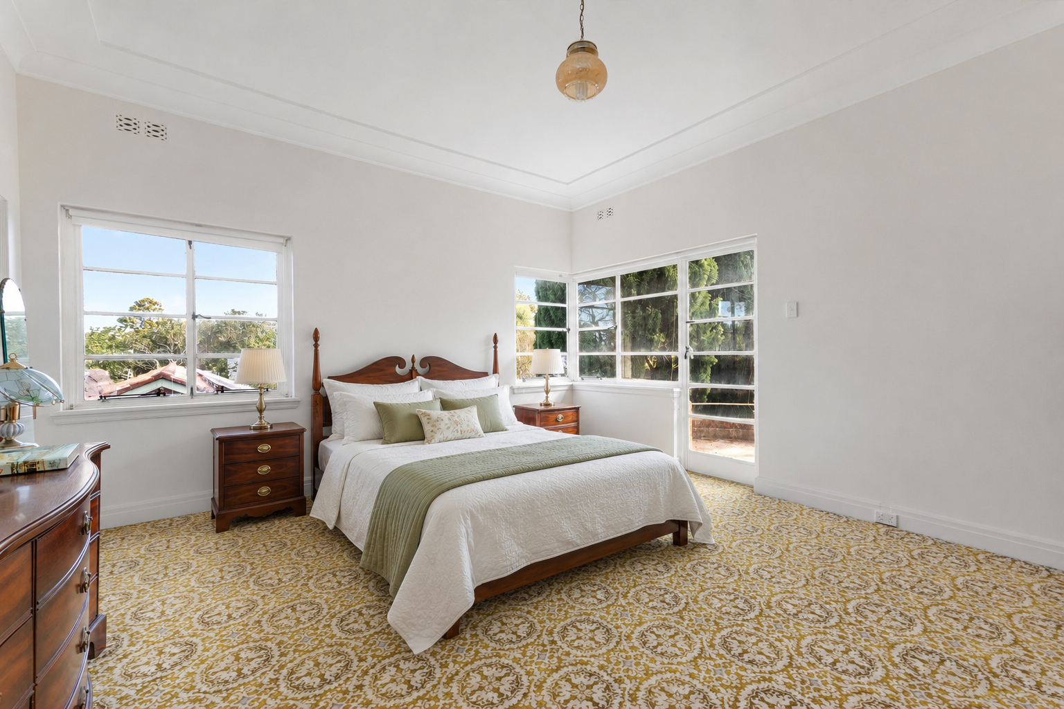 16 Bushlands Avenue — photo 6 of 9
