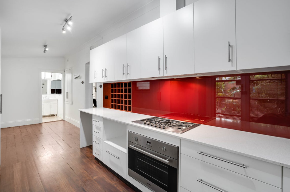 12 Lorne Avenue — photo 7 of 19