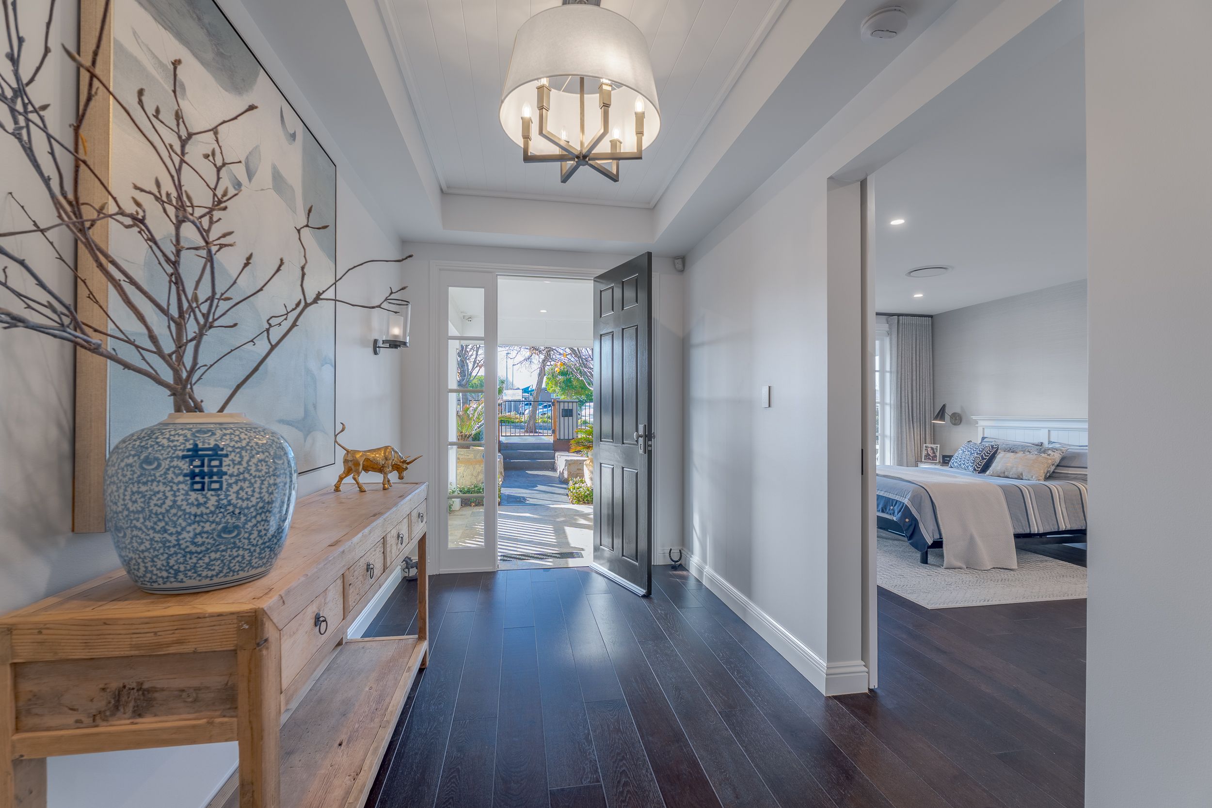 33 Azure Avenue — photo 3 of 24
