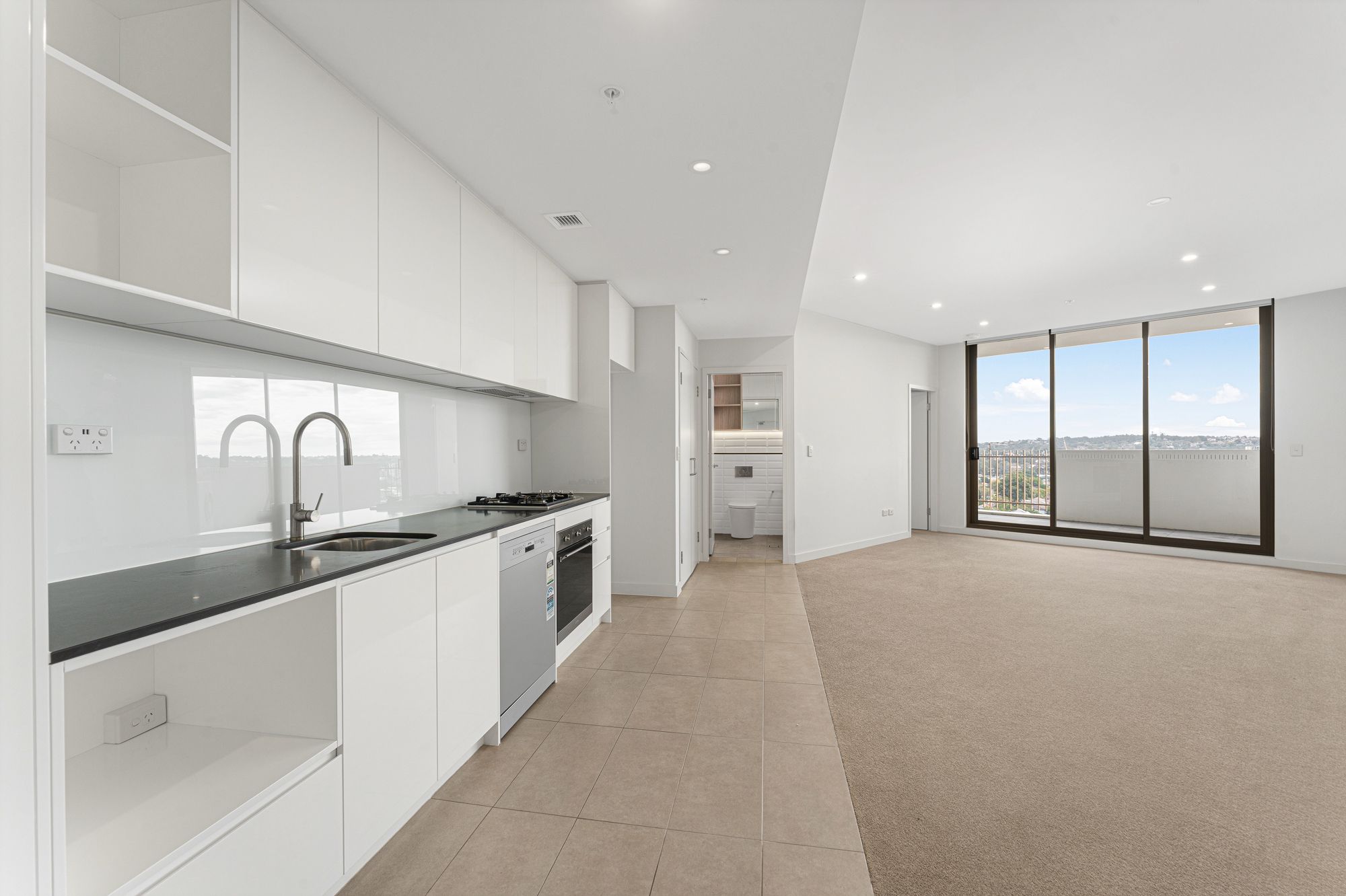 305/39 Devlin Street — photo 12 of 13