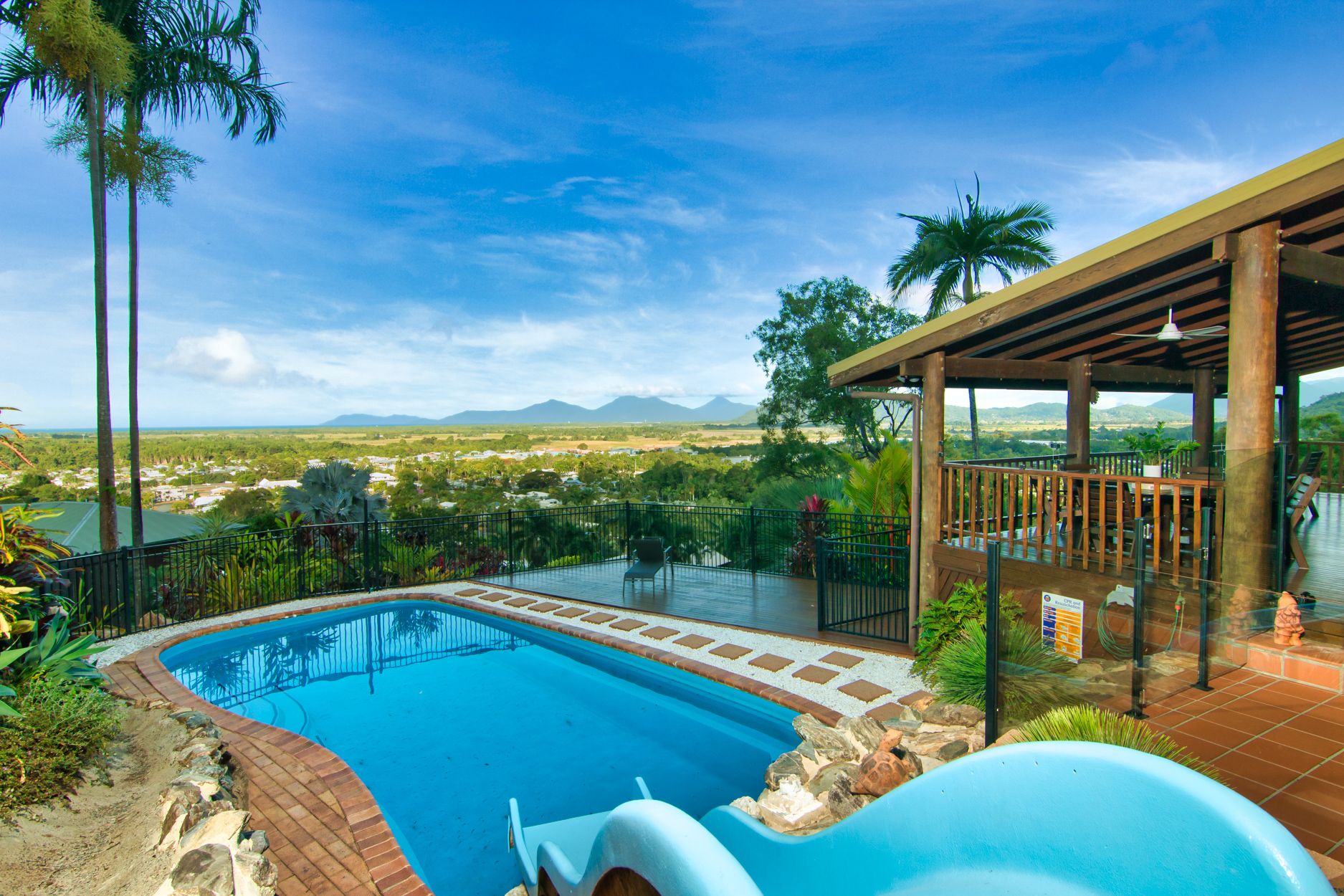 15 Darkin Close, Smithfield, QLD 4878