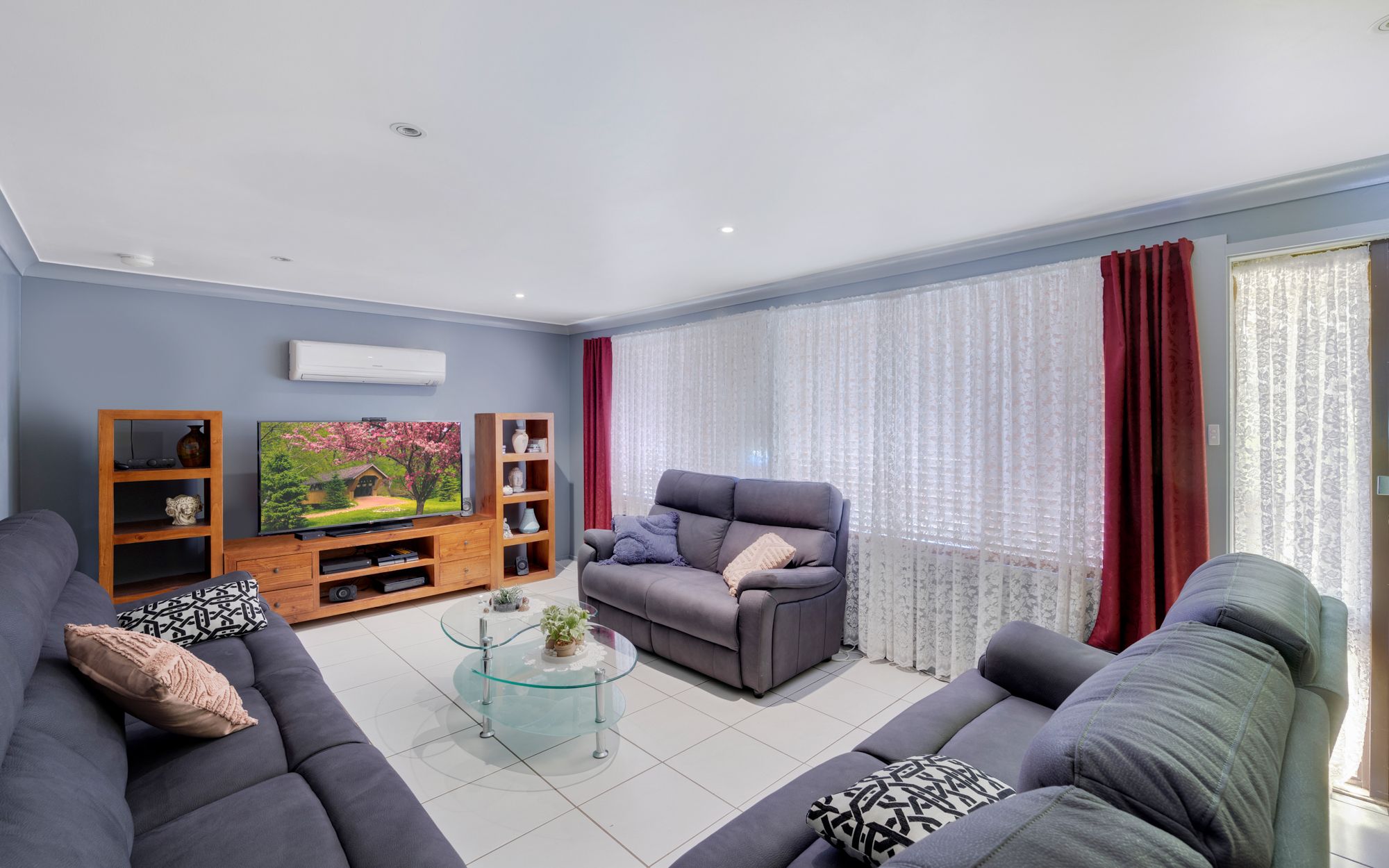 17 Serpentine Place, Eagle Vale, NSW 2558