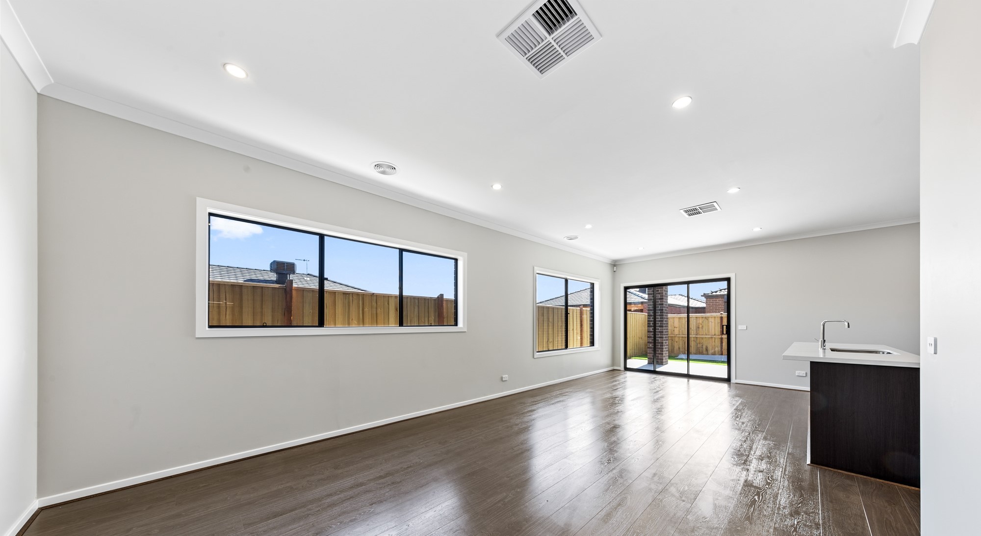 61 KRATERON Street, FRASER RISE, VIC 3336