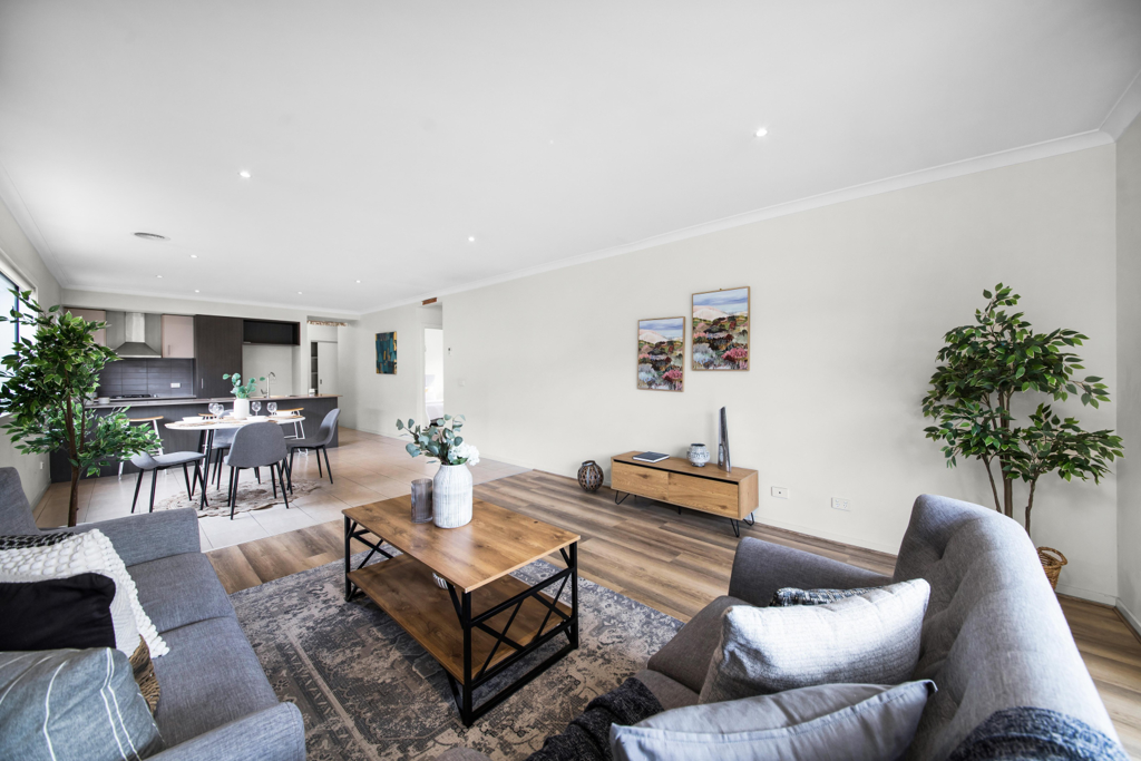 14 Landmark Crescent, MANOR LAKES, VIC 3024