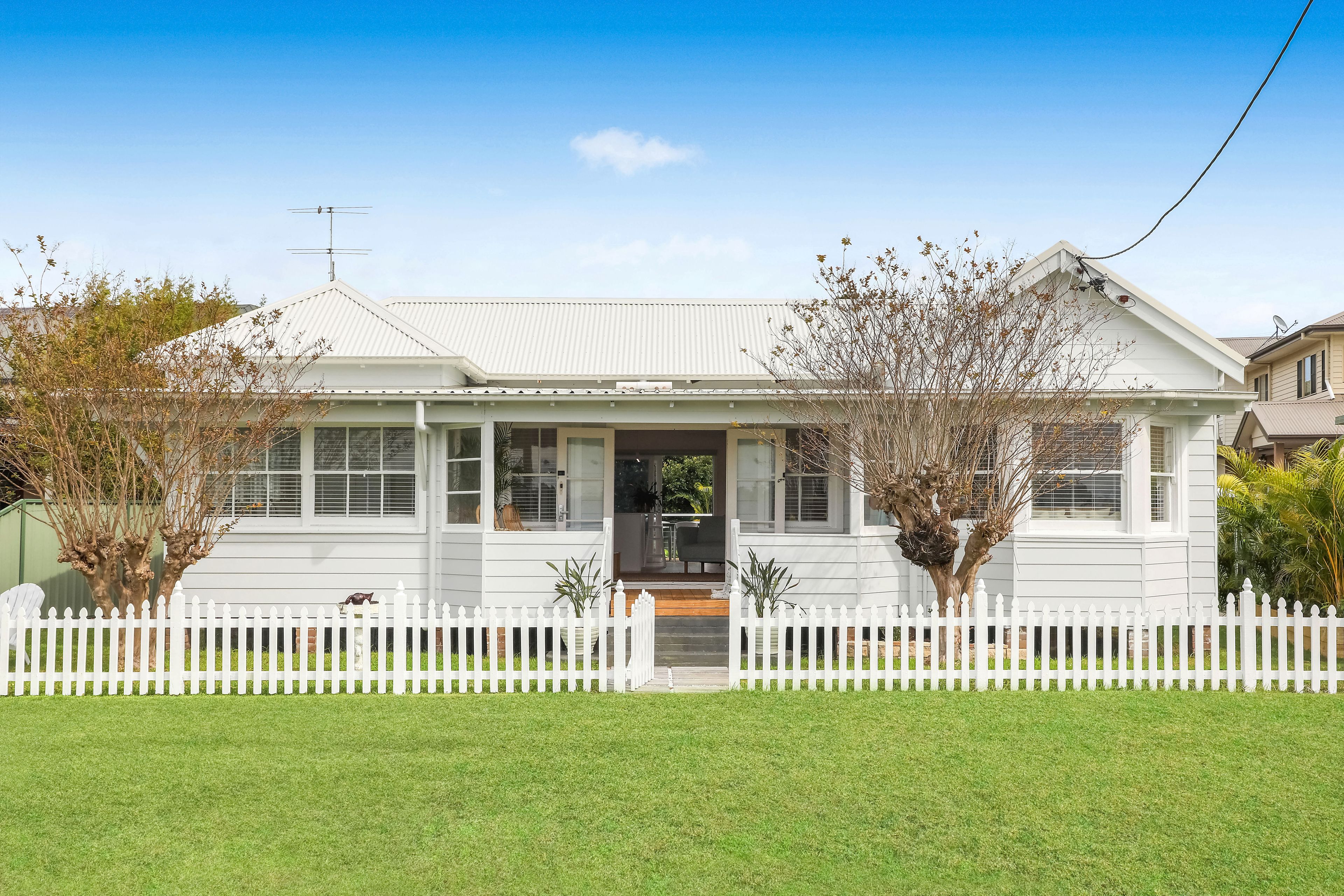 10 Sorrento Road, Empire Bay NSW 2257