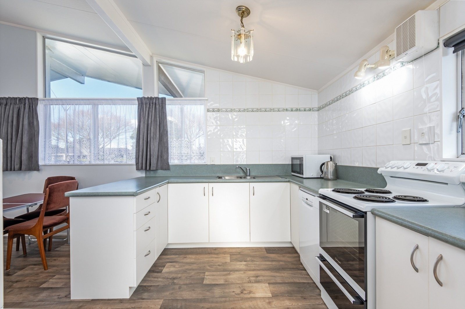 4 John F Kennedy Drive, Milson, Palmerston North City