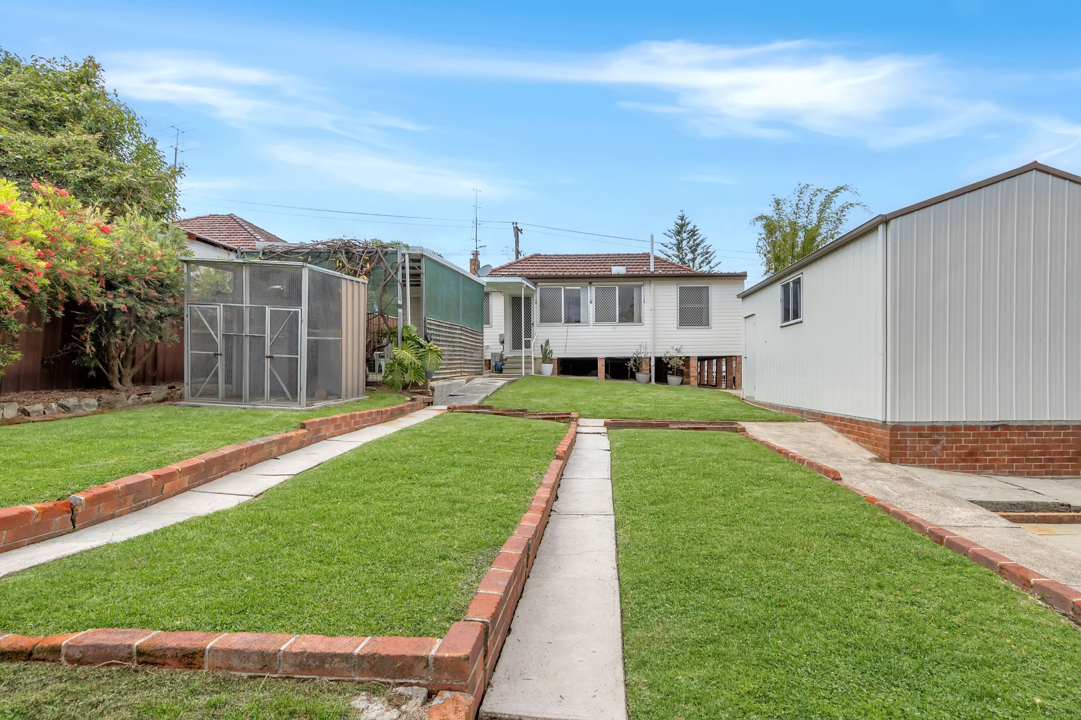 23 Hillsborough Road — photo 14 of 19
