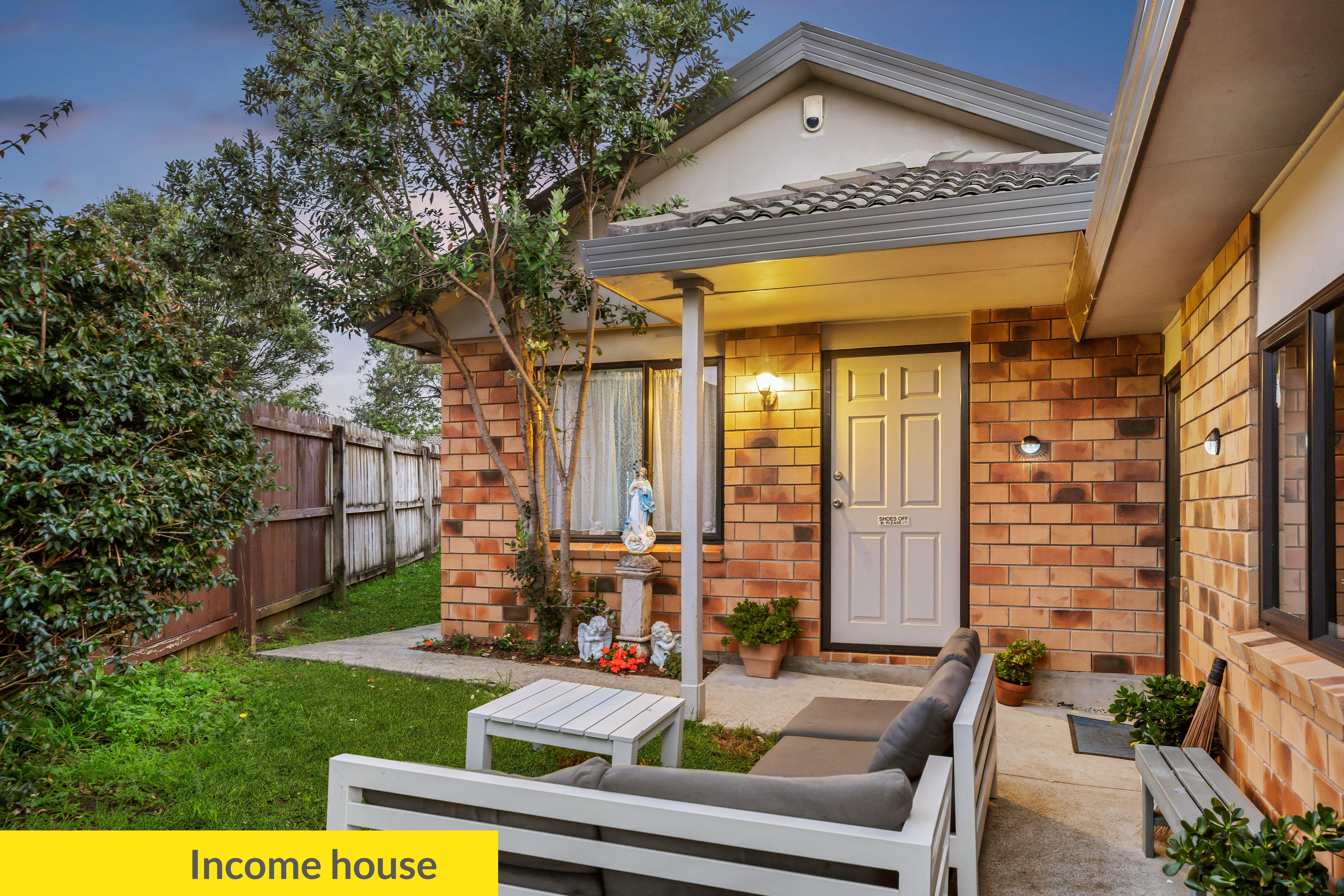 15 Dunaff Place, Flat Bush, Manukau City