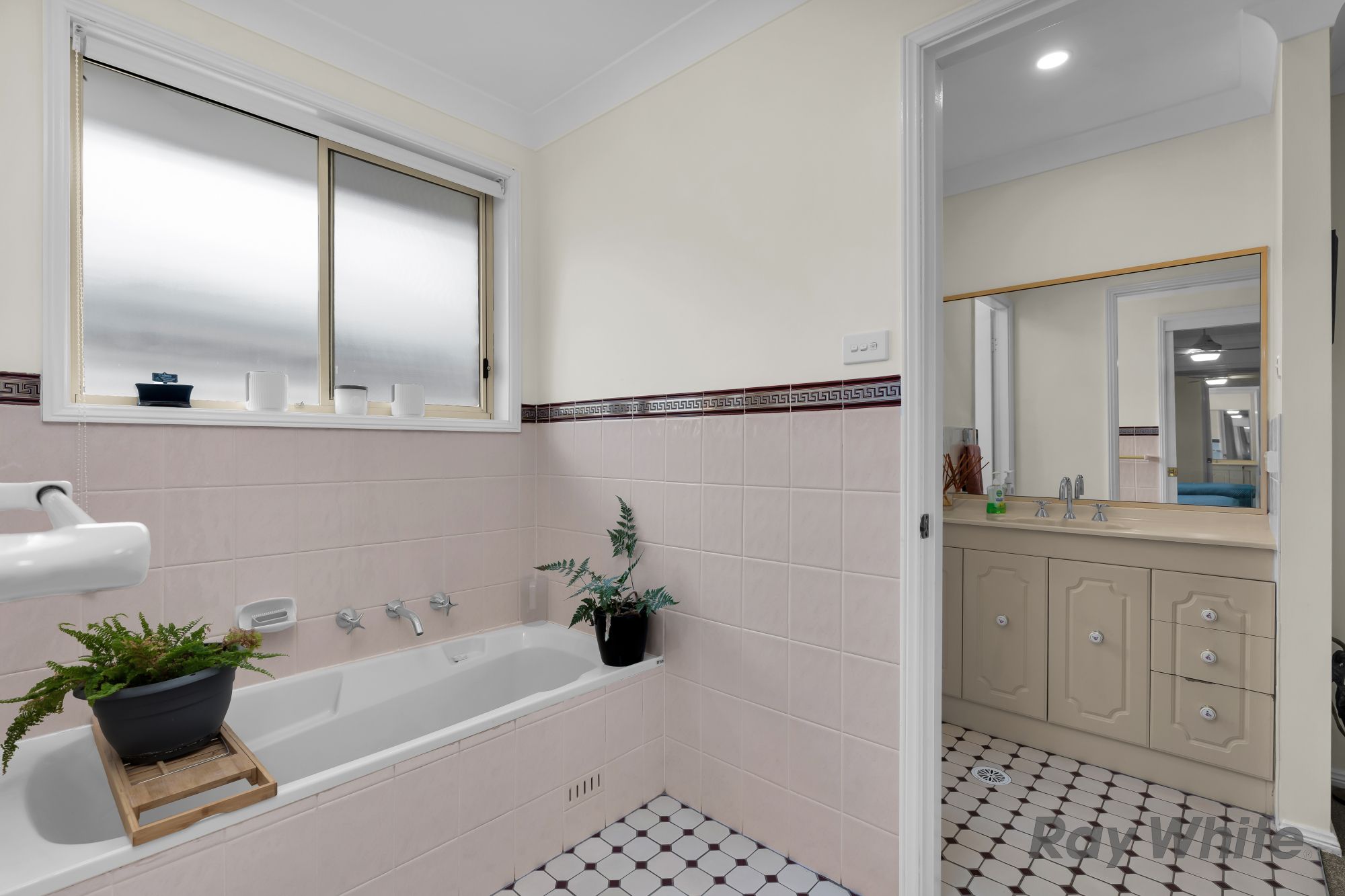 6A Magnolia Drive — photo 12 of 14