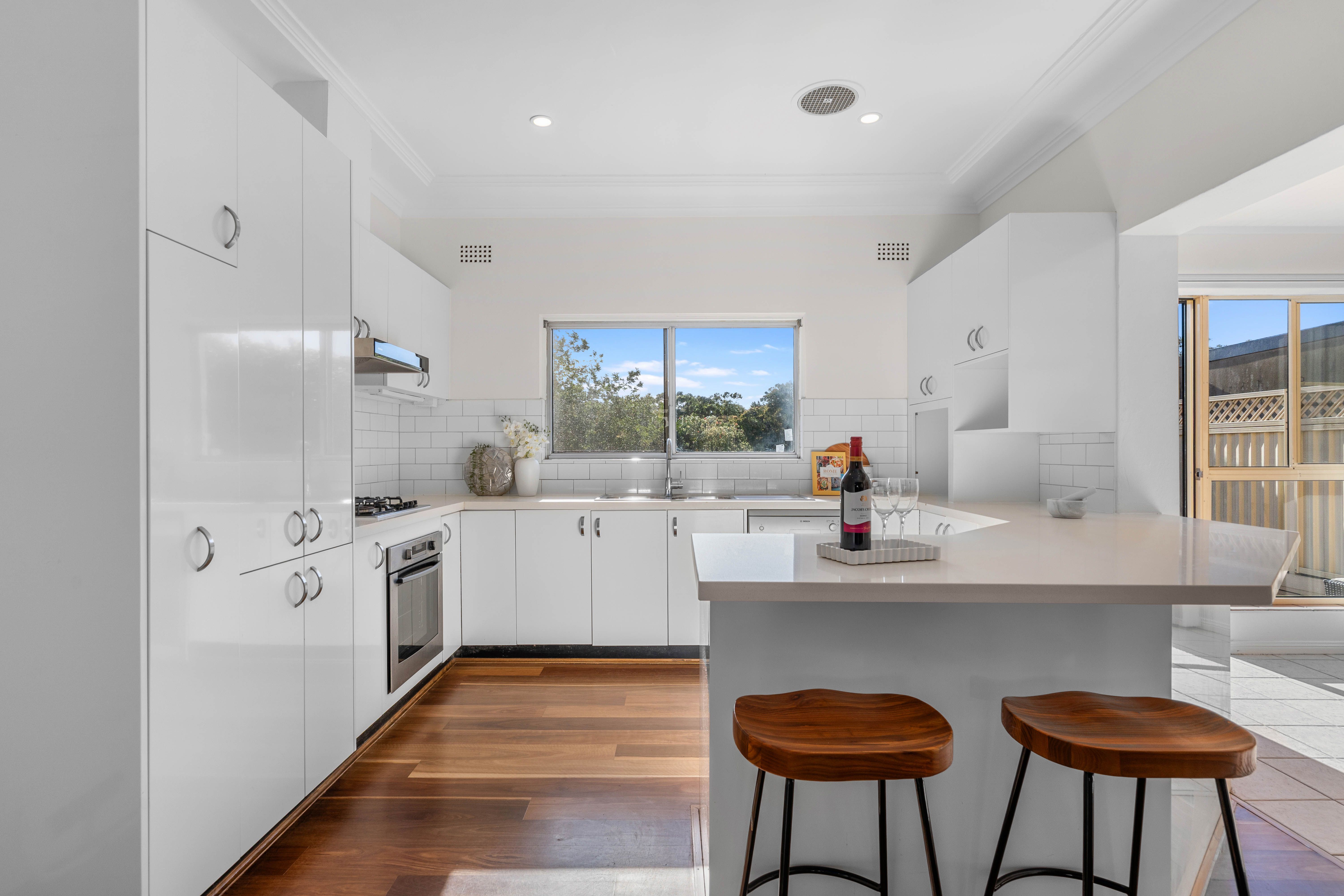 28 Glen Road — photo 8 of 13
