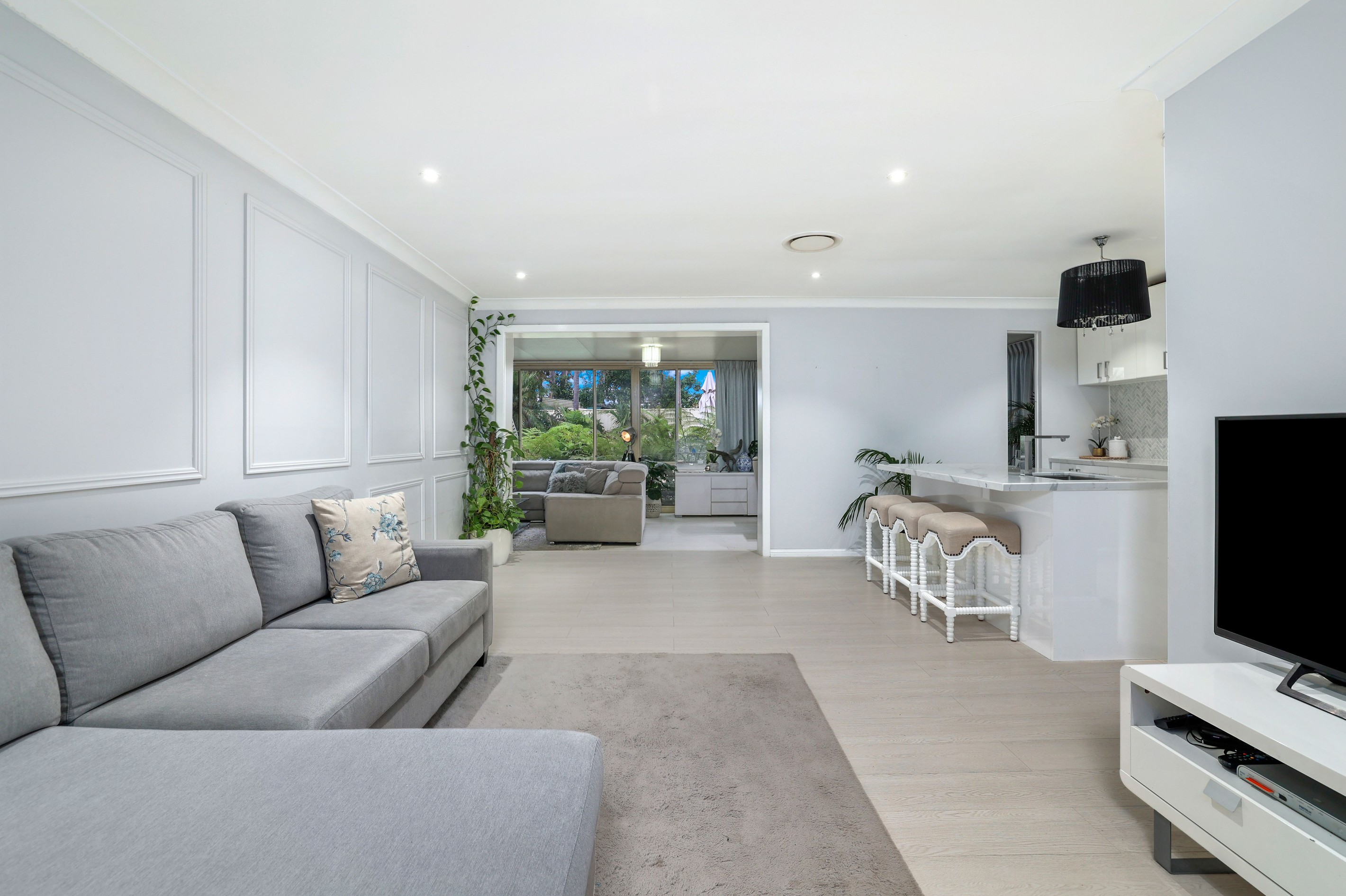 11 Morton Close, Wakeley, NSW 2176