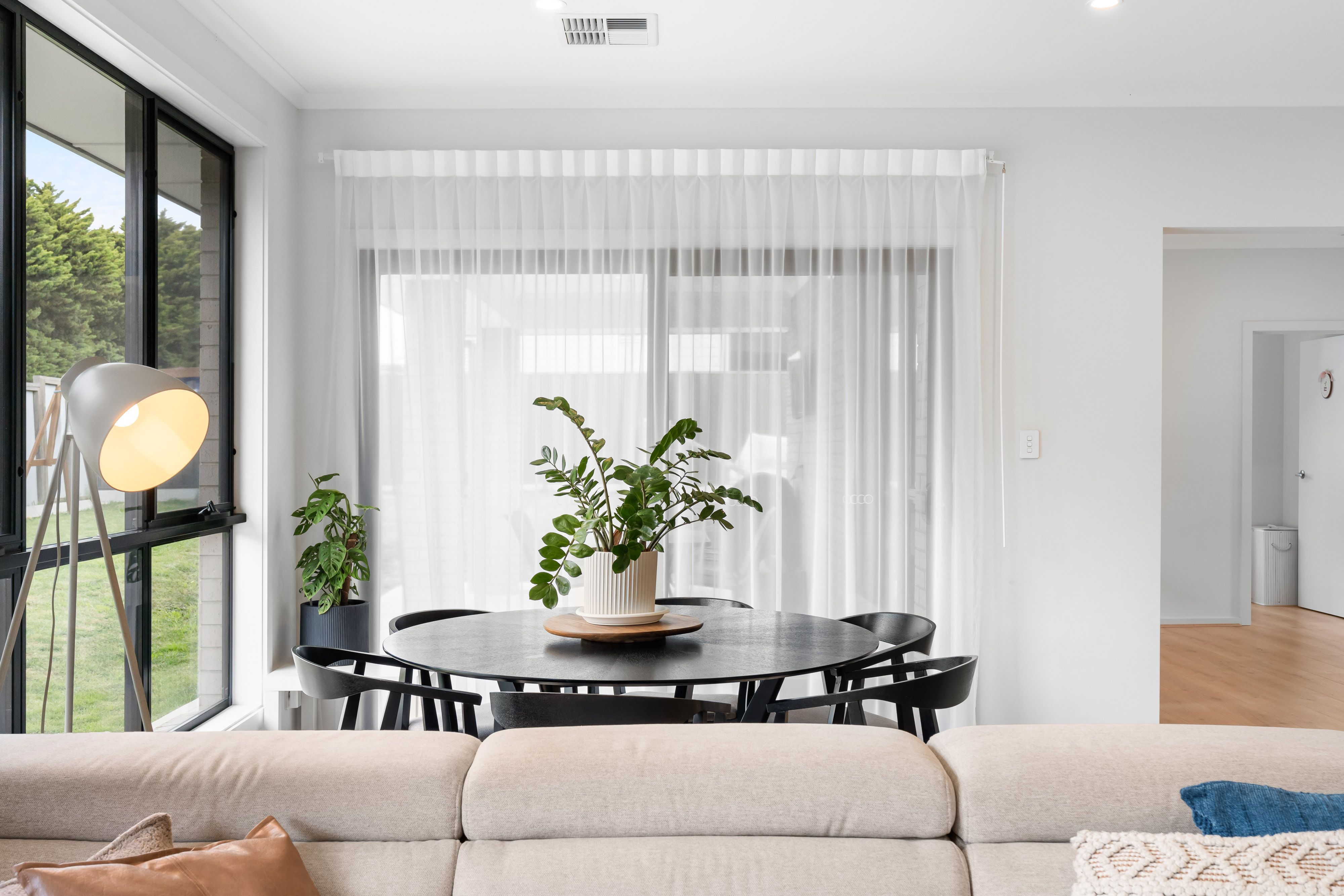 10 Inverbrackie Close — photo 10 of 20