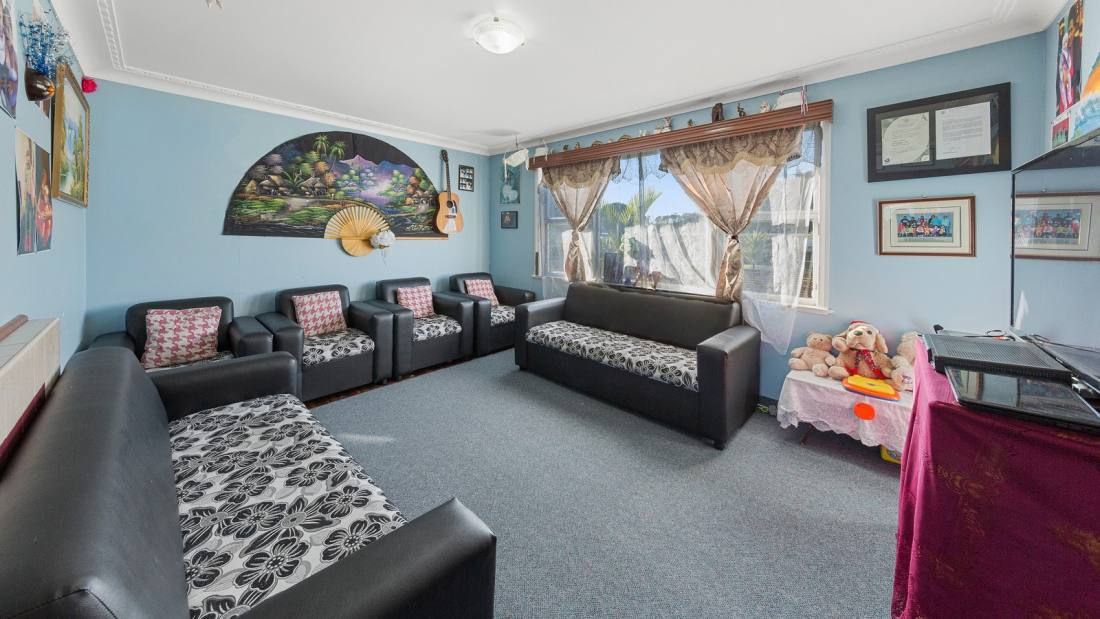 8 Julian Place, Otara, Manukau City