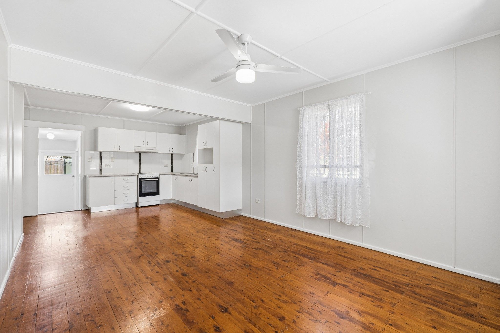22 Inglis Street — photo 7 of 28
