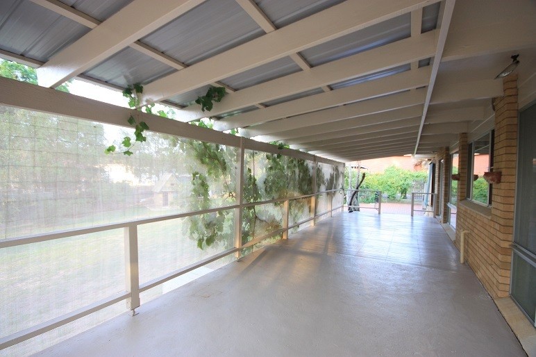 12 Elizabeth Macarthur Avenue,, Camden South, NSW 2570