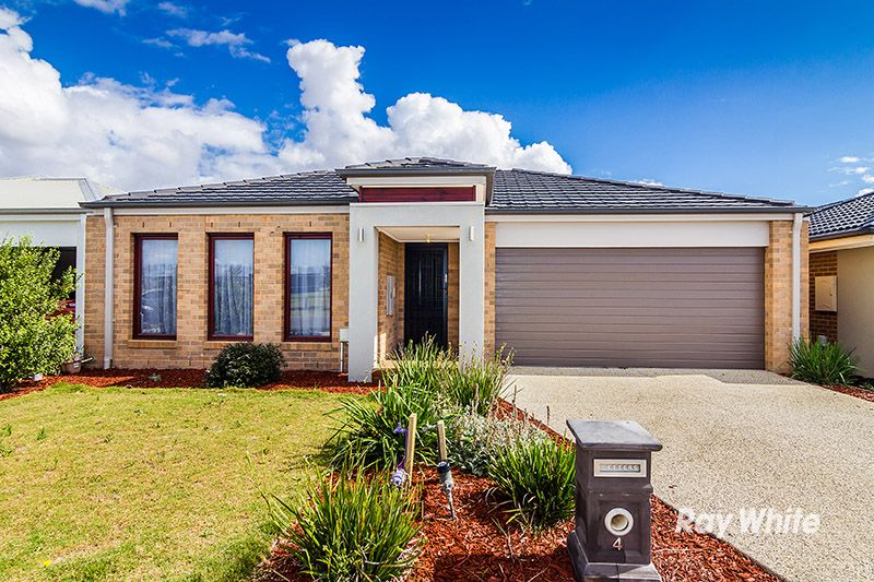 4 Sawgrass Way, Cranbourne West VIC 3977