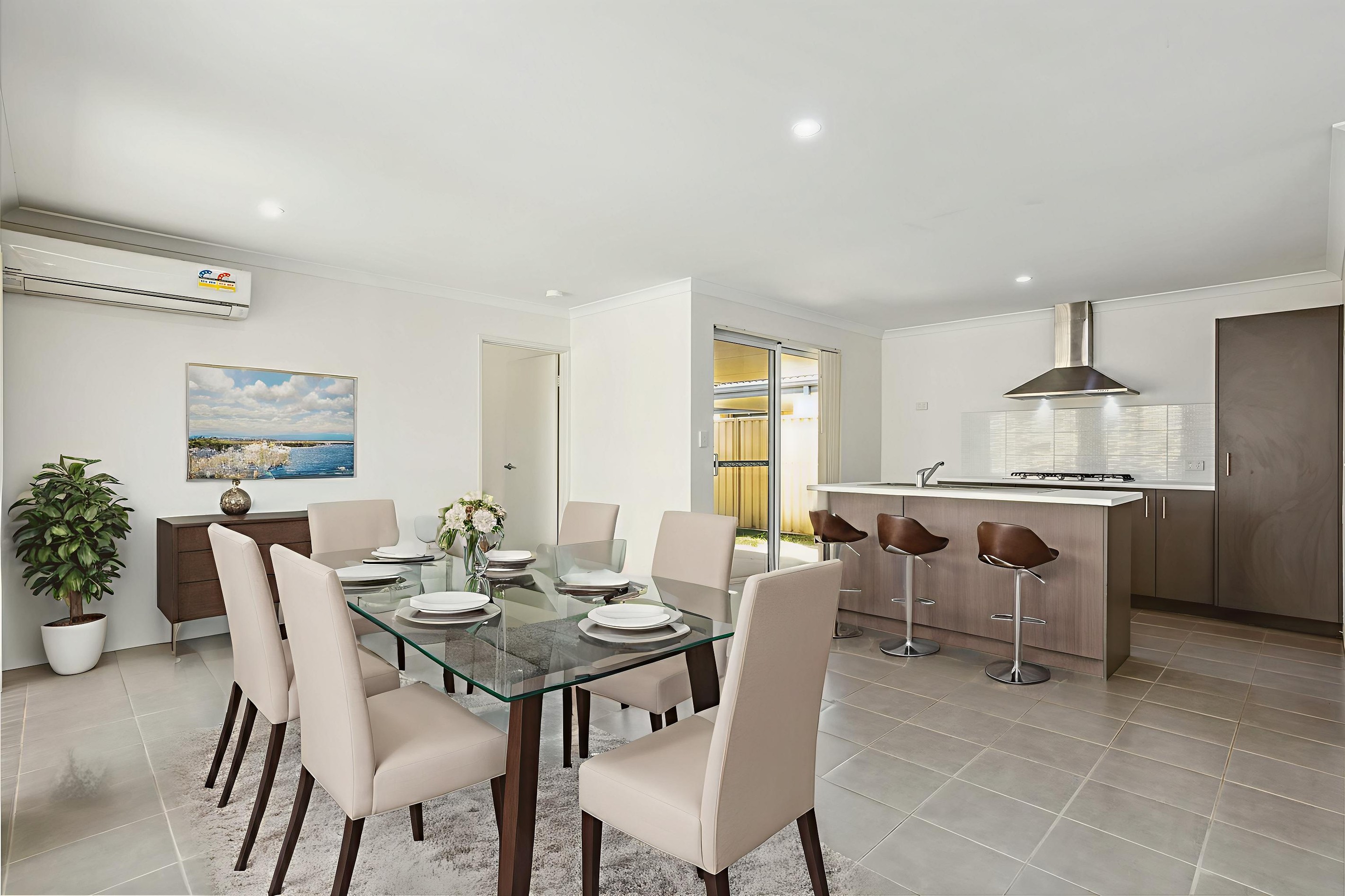 43 Cedar Way, Maddington, WA 6109