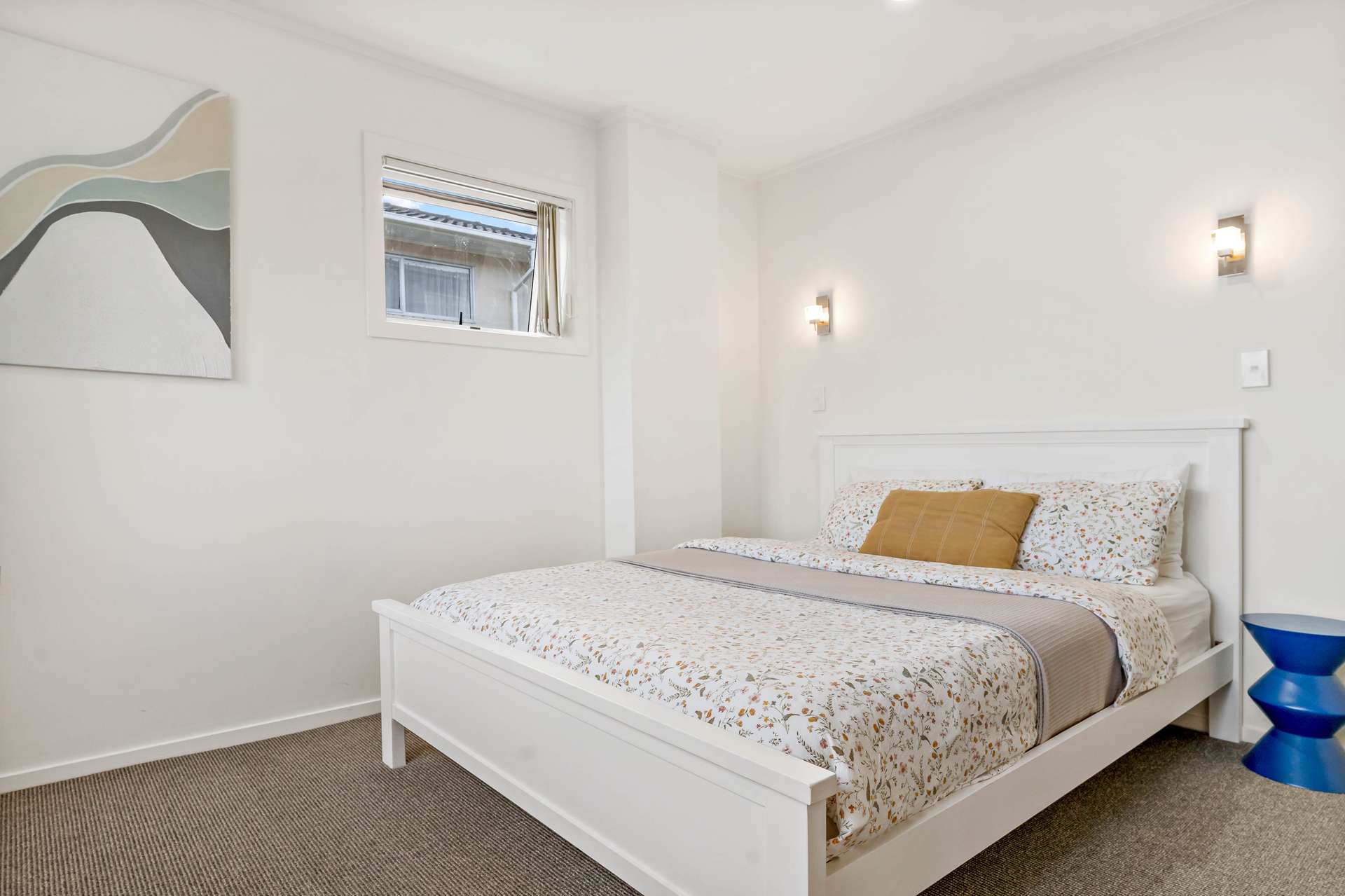 2/98 Halsey Drive photo 10
