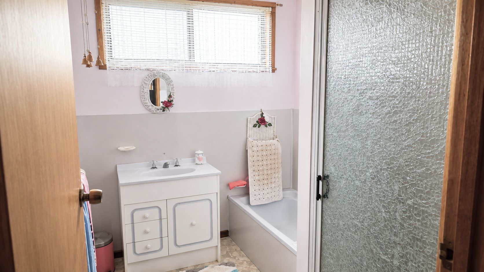 24 Baynes Street — photo 8 of 15